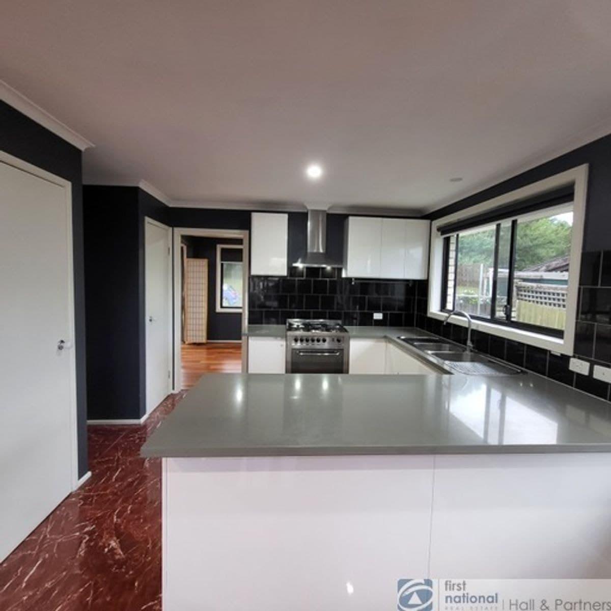 729 Princes Highway, Berwick VIC 3806, Berwick - Thumbnail 2