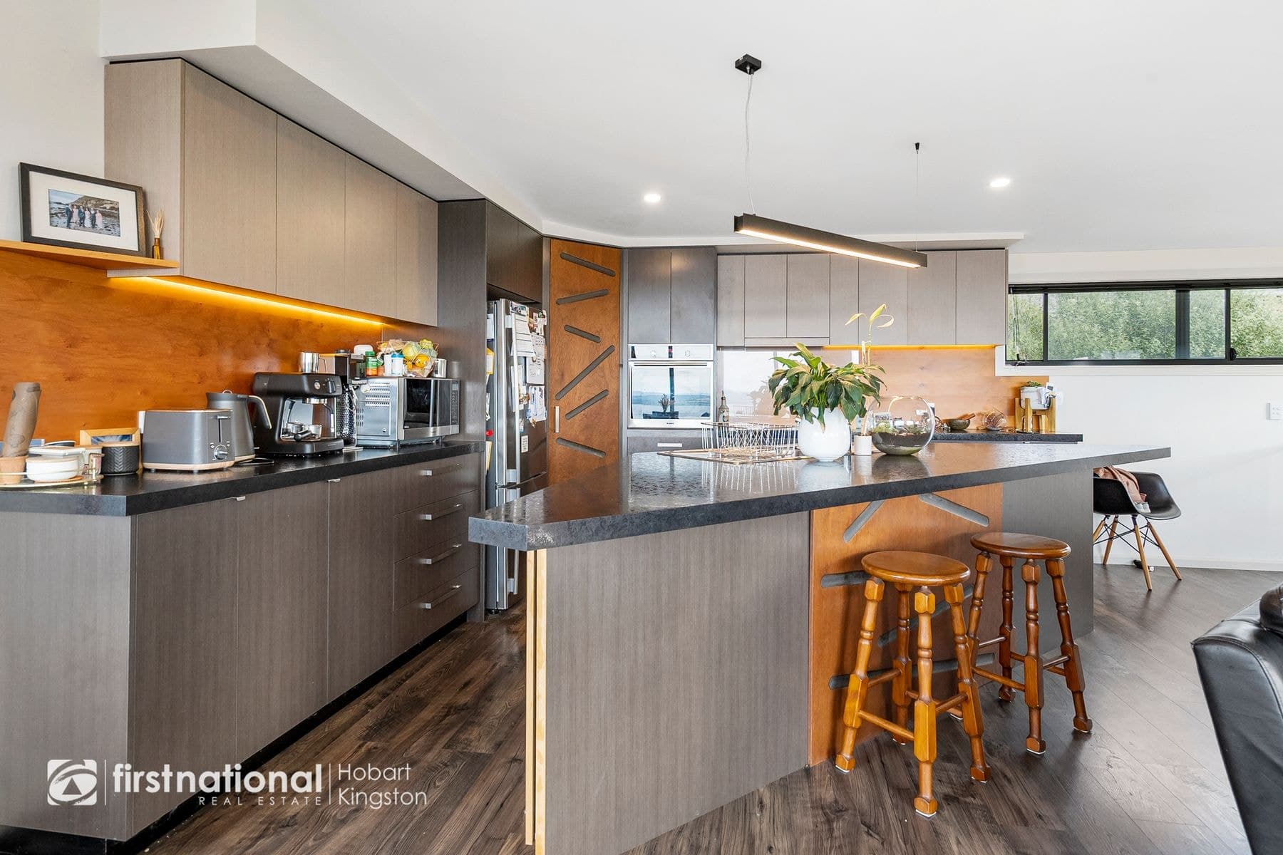 2/133 Roslyn Avenue, Blackmans Bay TAS 7052, Blackmans Bay - Thumbnail 5