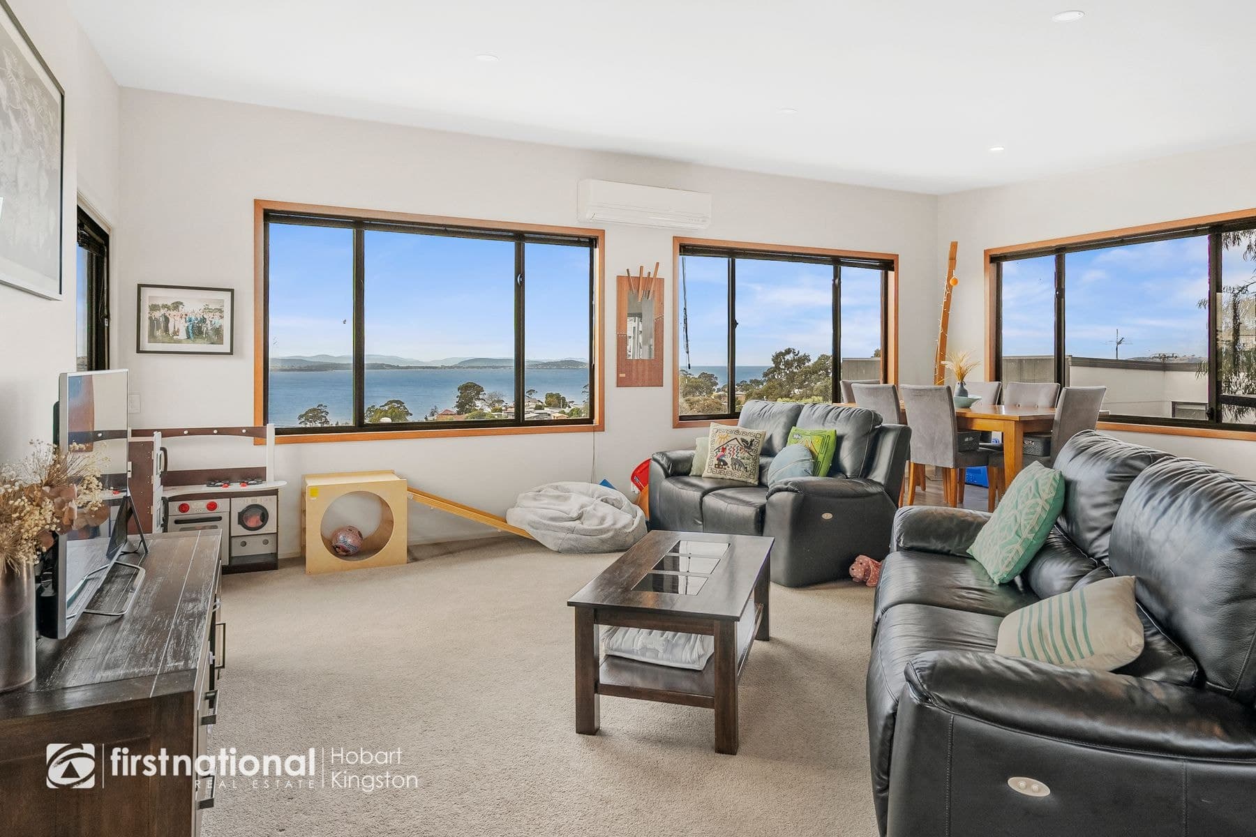 2/133 Roslyn Avenue, Blackmans Bay TAS 7052, Blackmans Bay - Thumbnail 8
