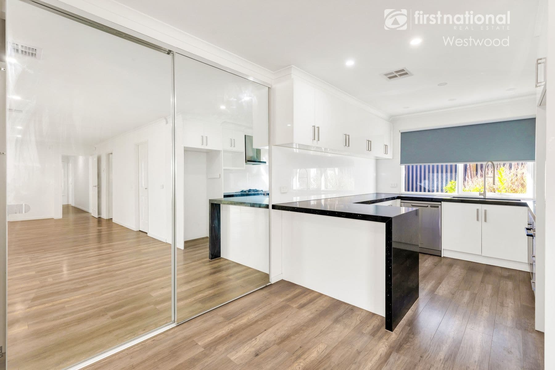 35 Flinders Crescent, Wyndham Vale VIC 3024, Wyndham Vale - Thumbnail 2