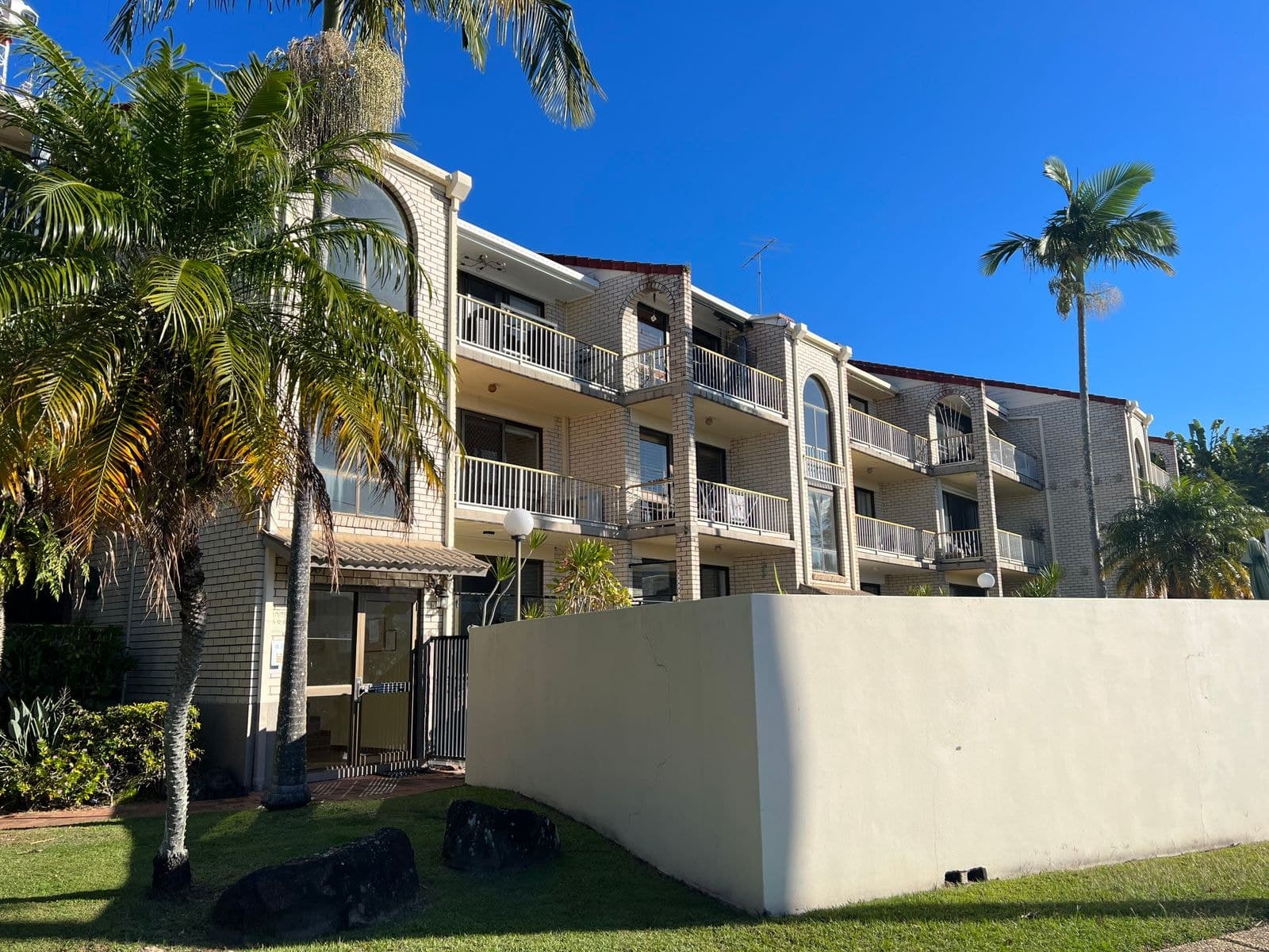 12/112 Stanhill Drive, Chevron Island QLD 4217, Chevron Island - Image 1