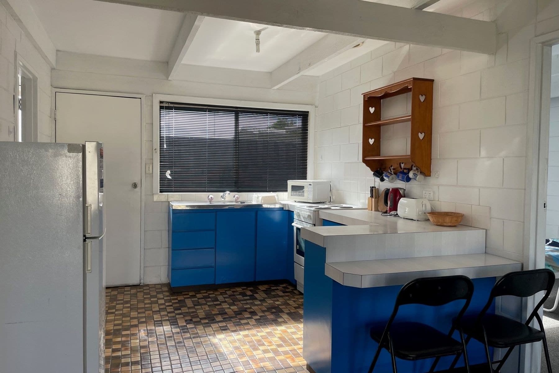 2/12 Clarkes Road, Lakes Entrance VIC 3909, Lakes Entrance - Thumbnail 2