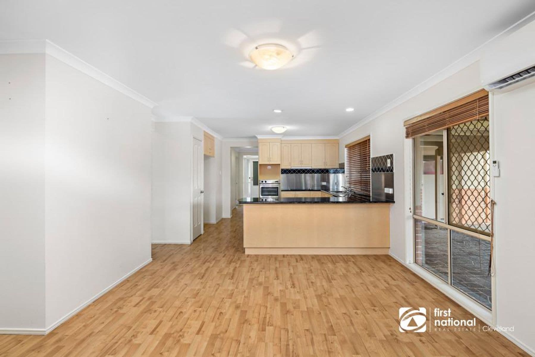 11 Crestlea Sreet, Victoria Point QLD 4165, Victoria Point - Thumbnail 4