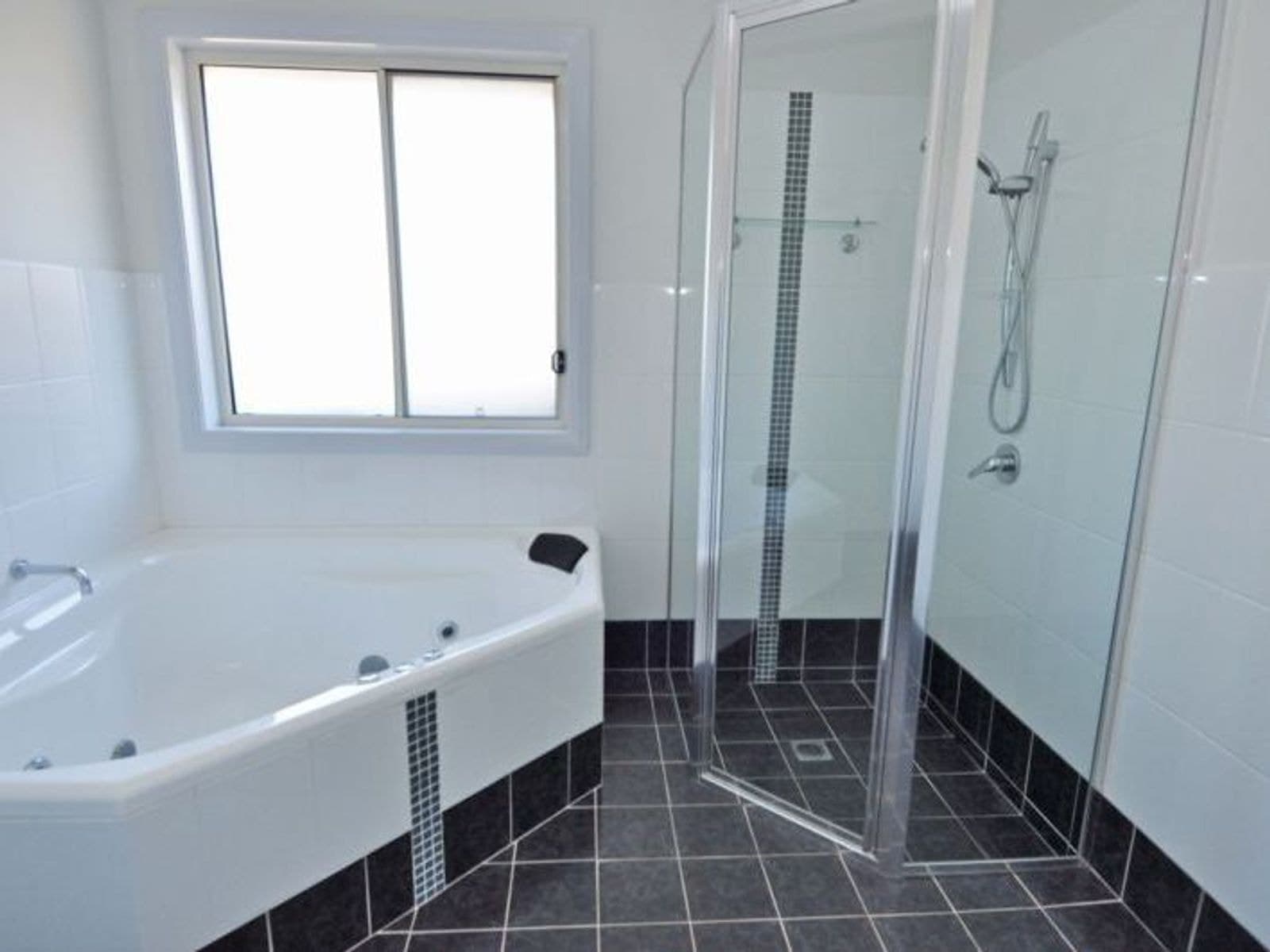 11A Jarrah Court, Kelso NSW 2795, Kelso - Thumbnail 6