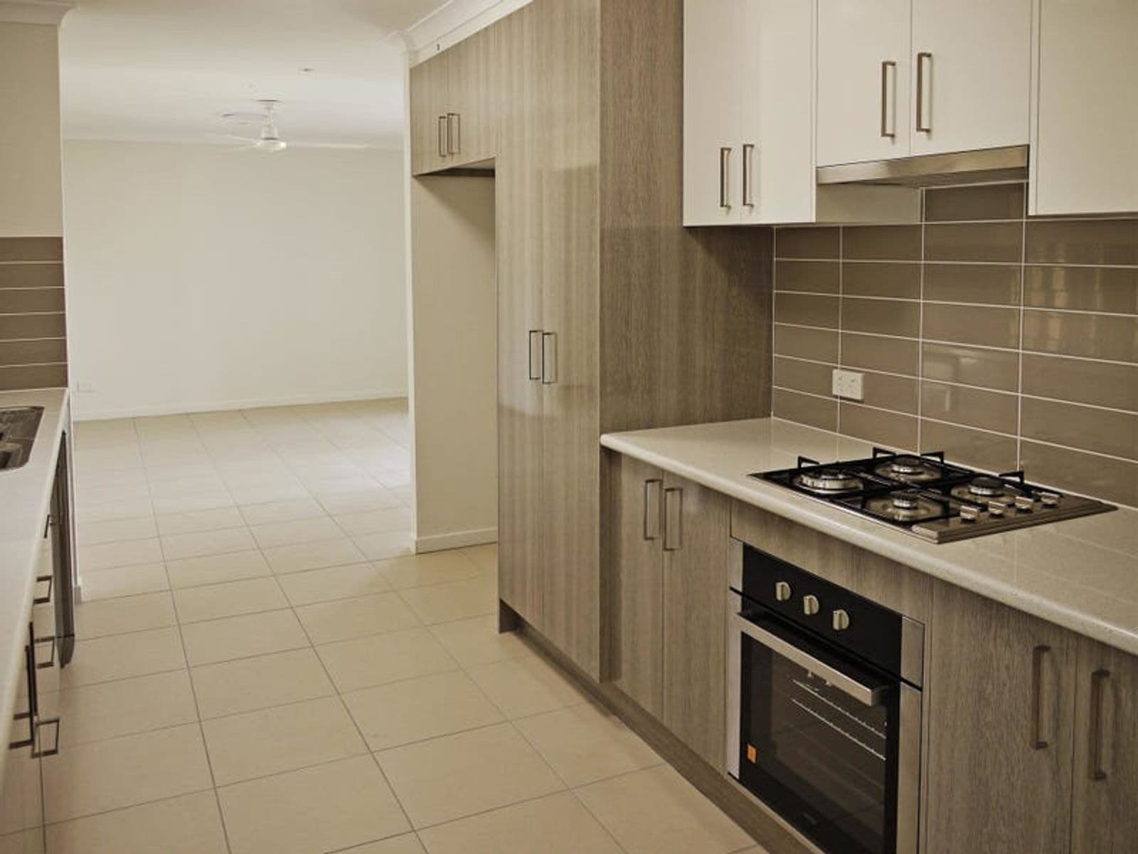 11 Brennan Place, Chinchilla QLD 4413, Chinchilla - Thumbnail 2