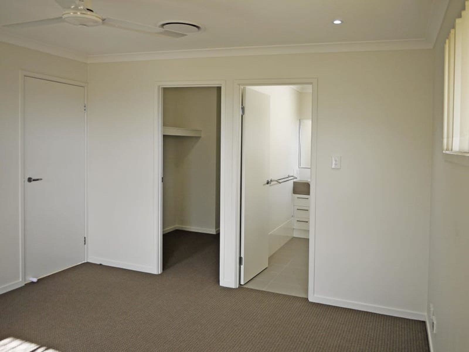11 Brennan Place, Chinchilla QLD 4413, Chinchilla - Thumbnail 5