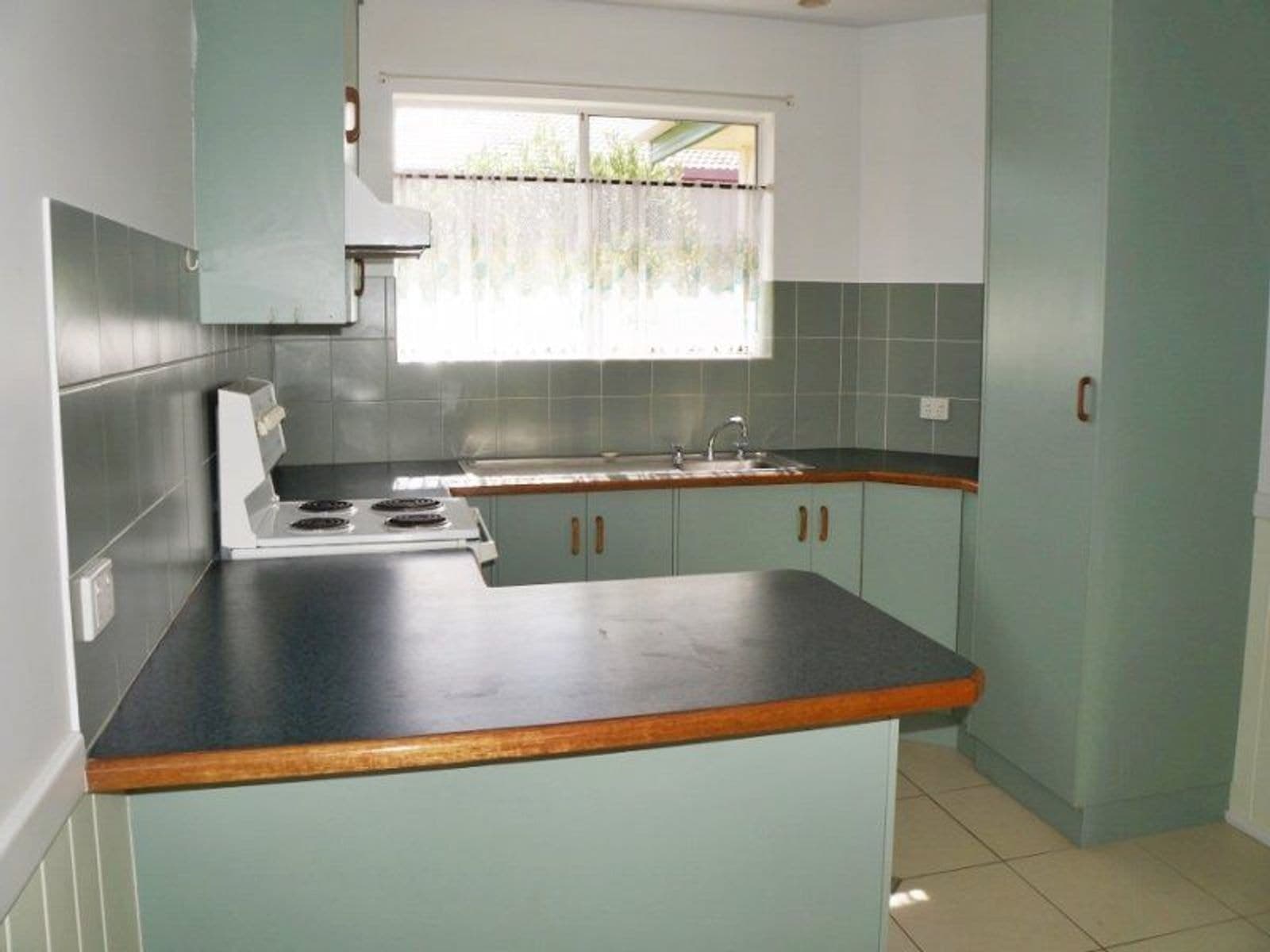 2/72 Wambo Street, Chinchilla QLD 4413, Chinchilla - Thumbnail 2