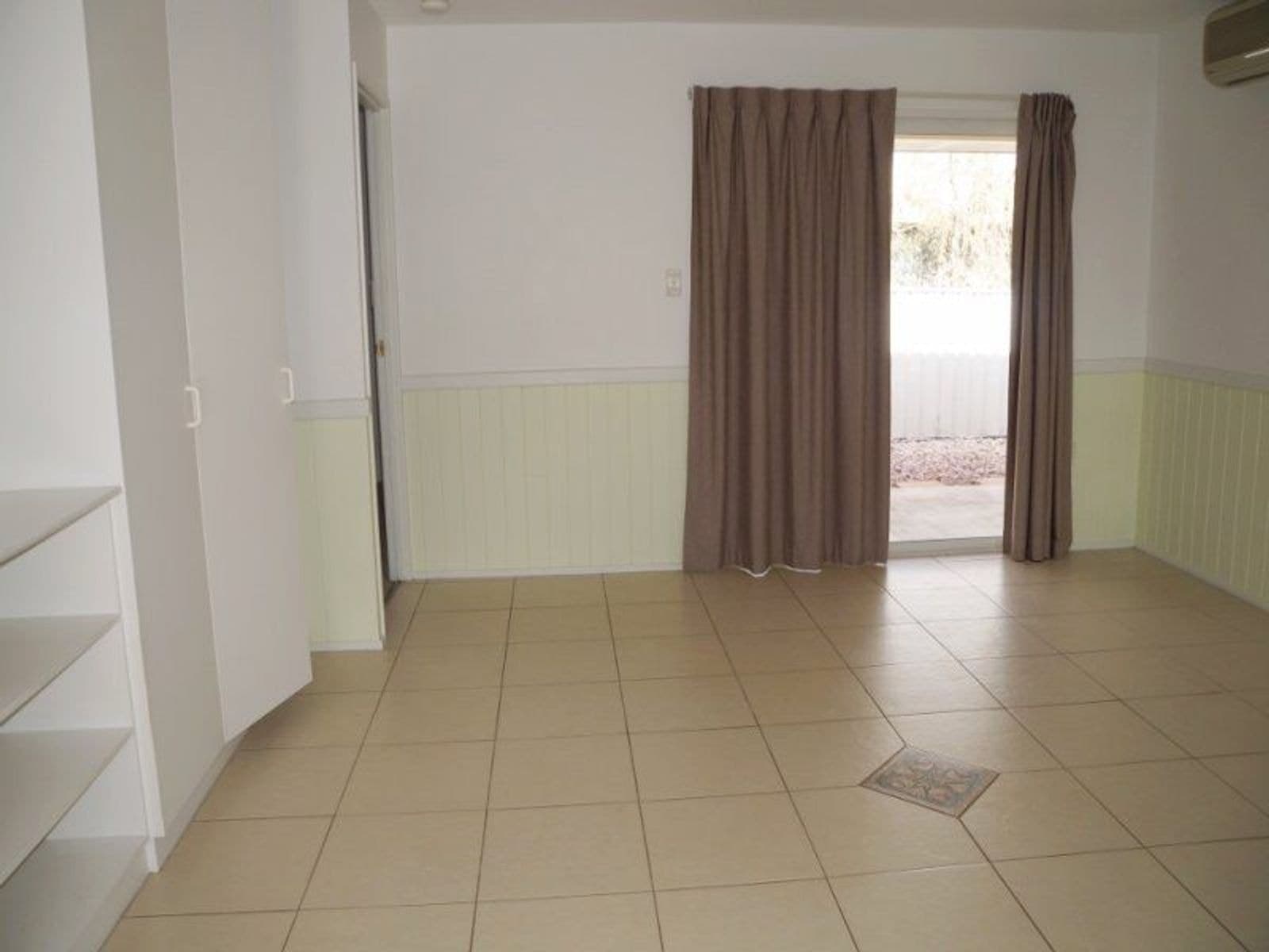 2/72 Wambo Street, Chinchilla QLD 4413, Chinchilla - Thumbnail 3
