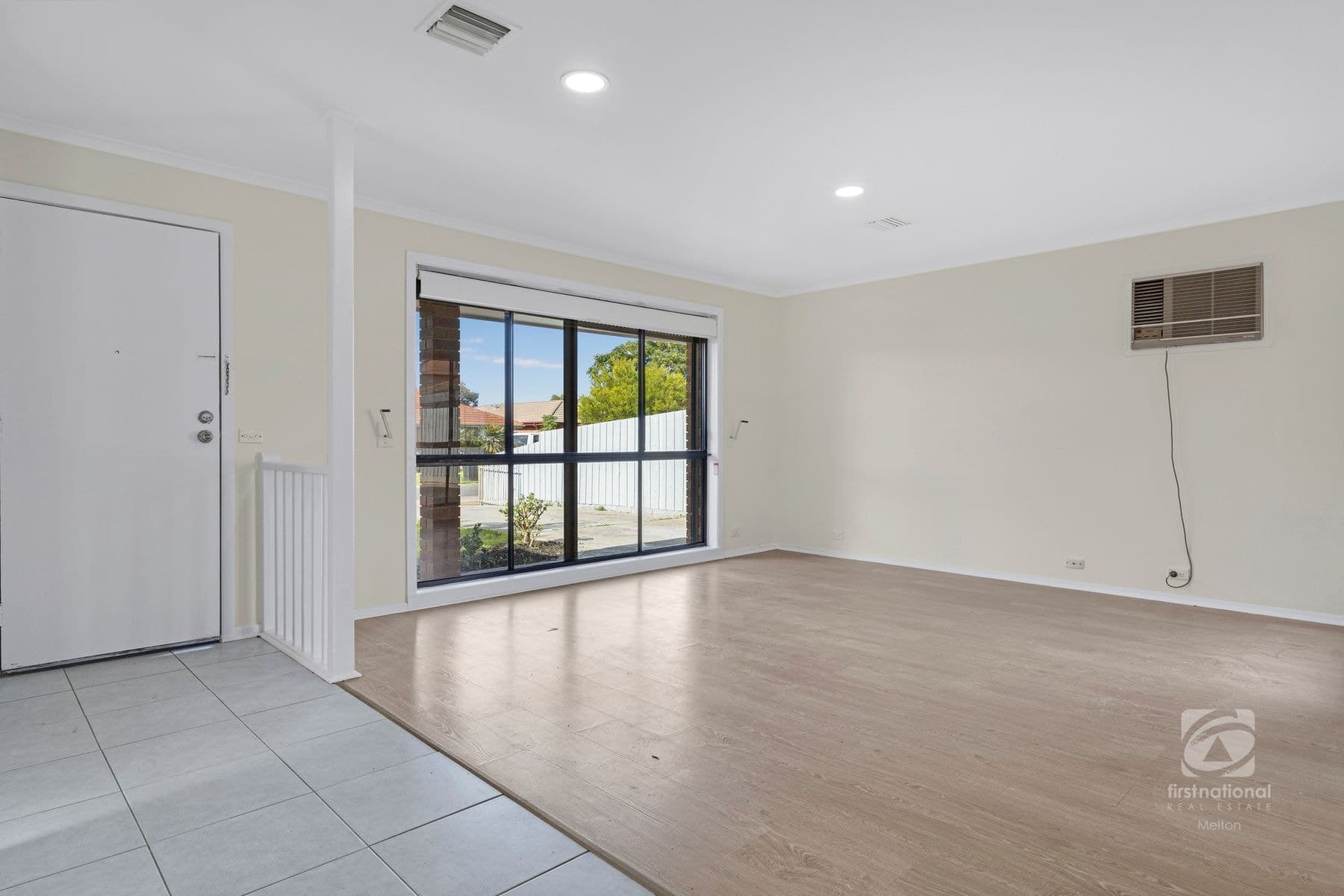 18 Oakfield Court, Melton South VIC 3338, Melton South - Thumbnail 2