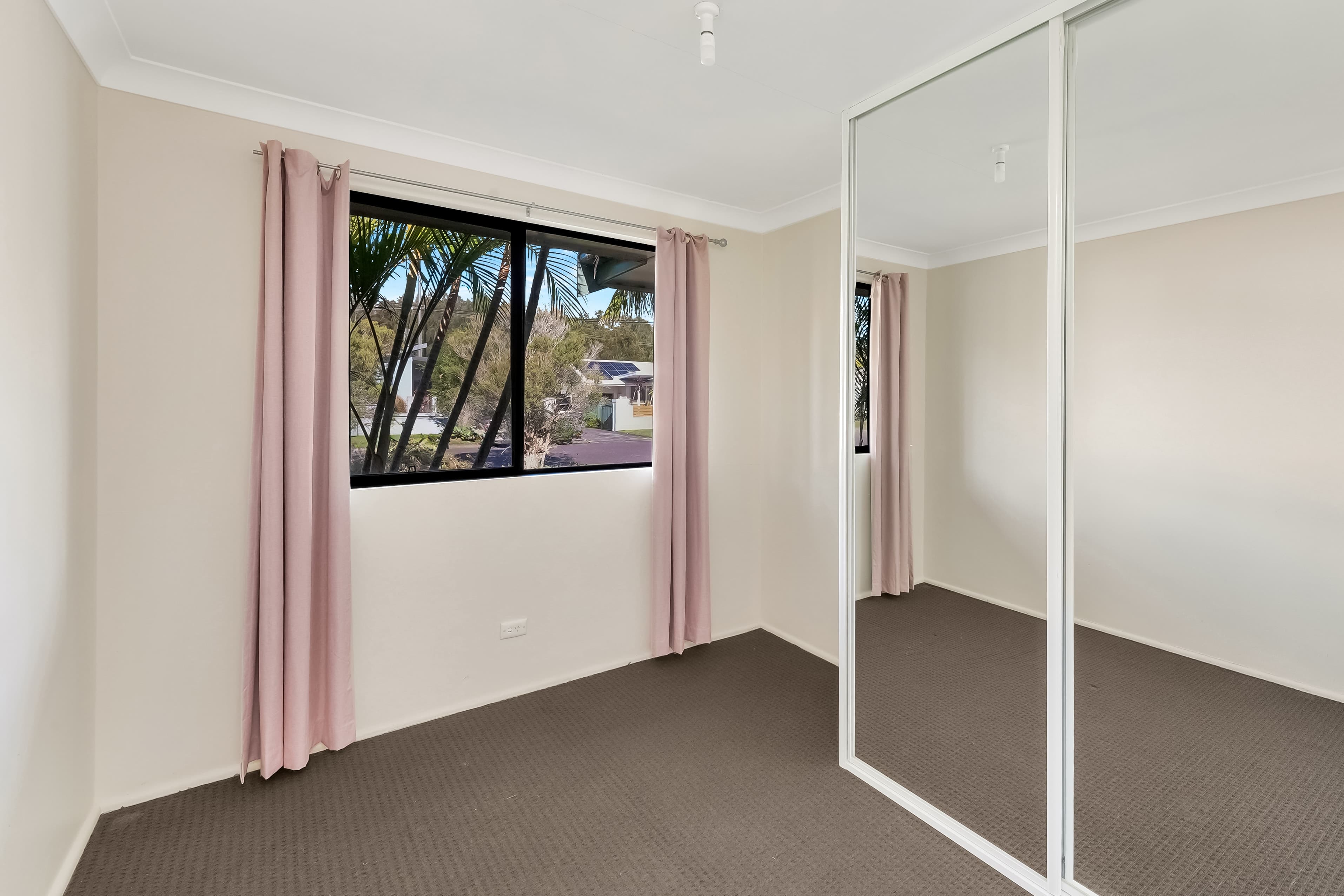 31 Kathleen White Crescent, Killarney Vale, NSW, 2261, Killarney Vale - Thumbnail 6