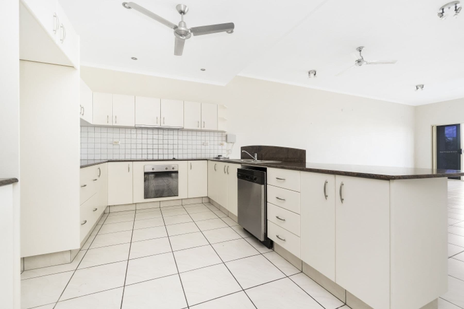3/14 Tipperary Court, Stuart Park NT 0820, Stuart Park - Thumbnail 2