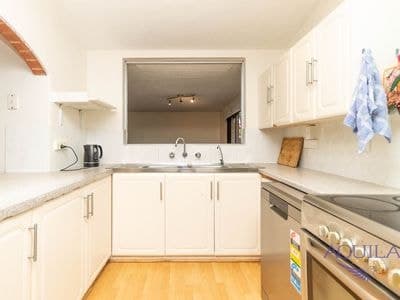 27 Dagmar Way, Swan View, Swan View - Thumbnail 3