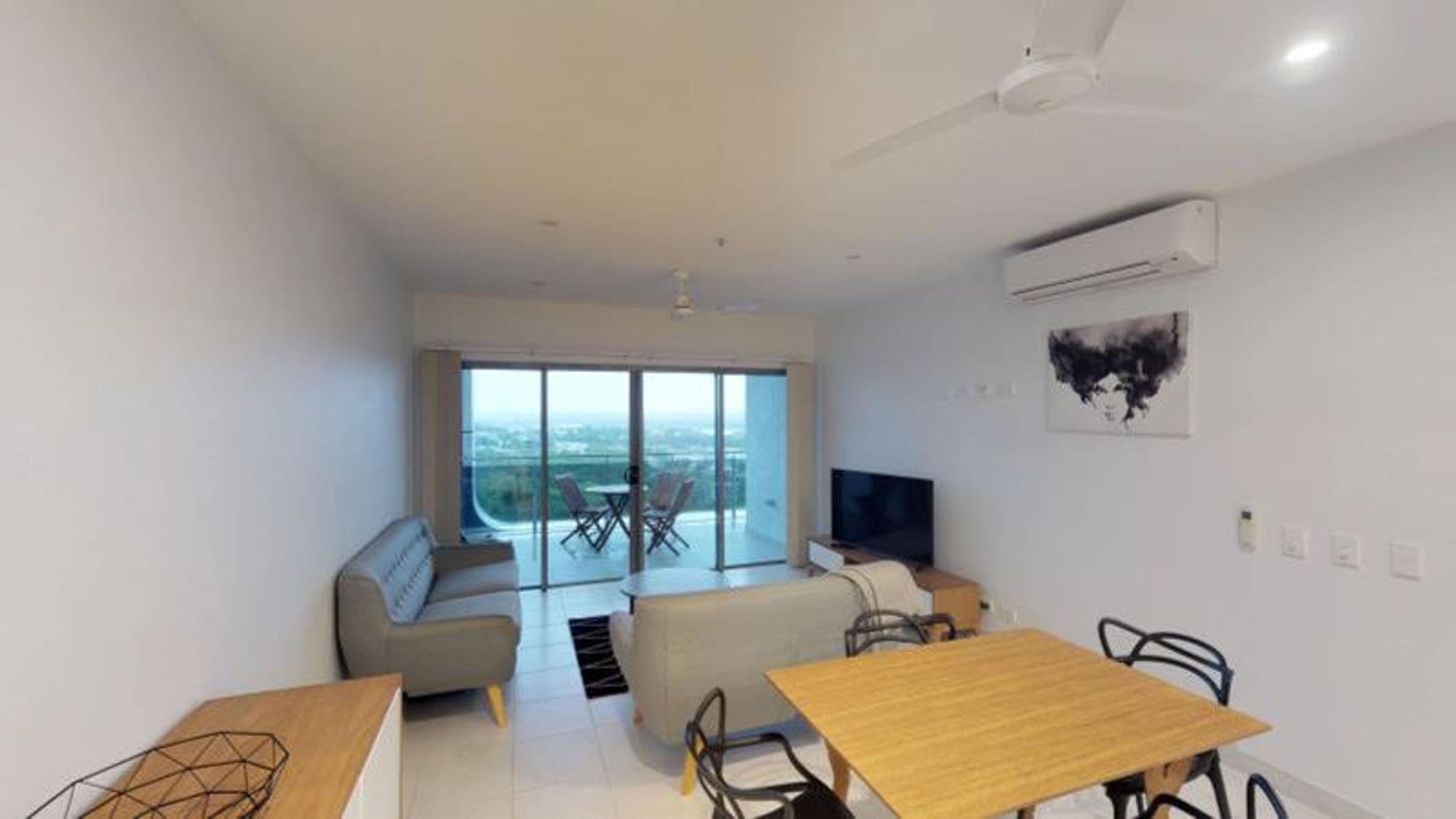 504/12 Harvey Street, Darwin City NT 0800, Darwin City - Thumbnail 2