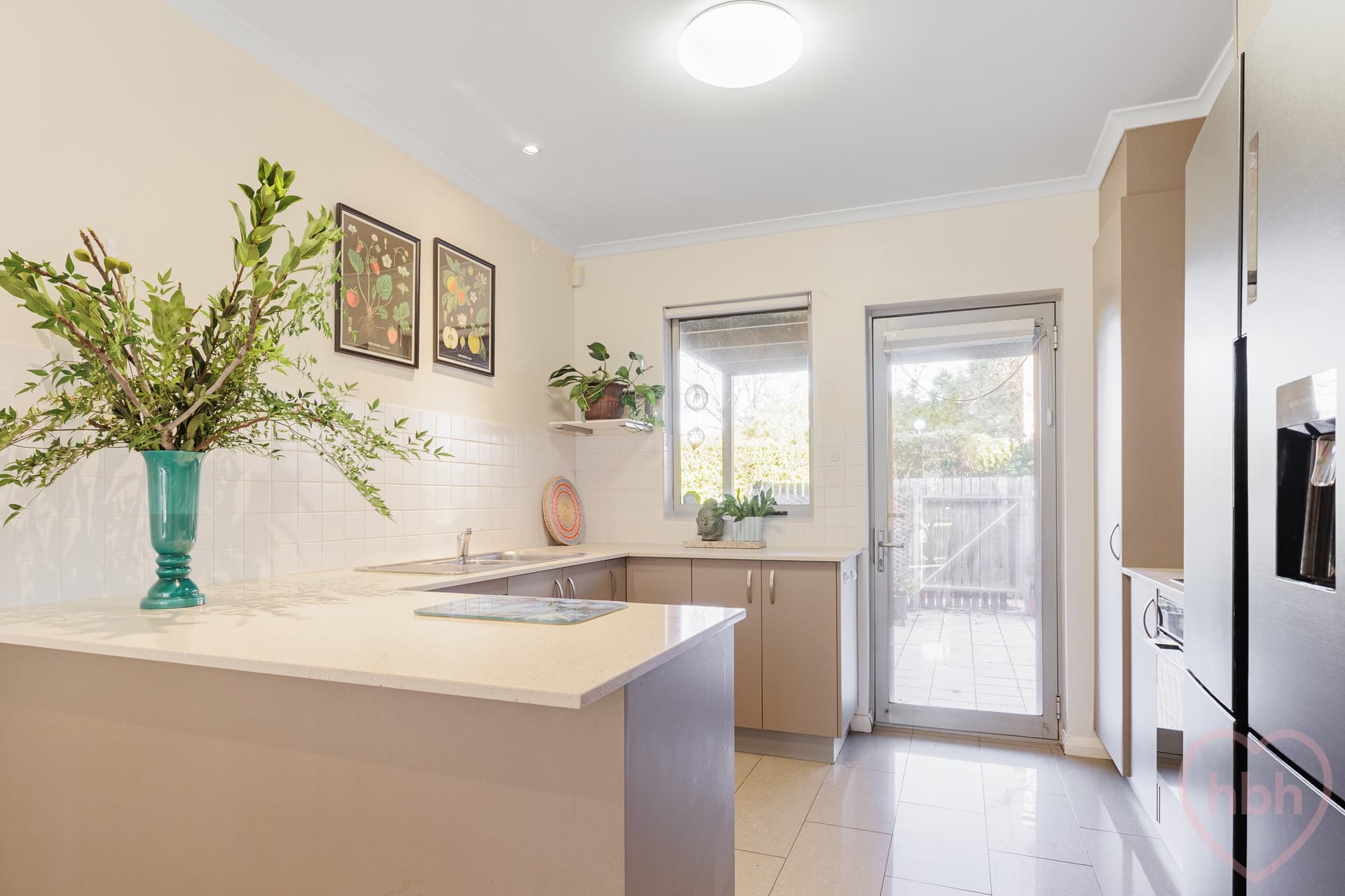 8/10 Coolac Place, Braddon - Thumbnail 6