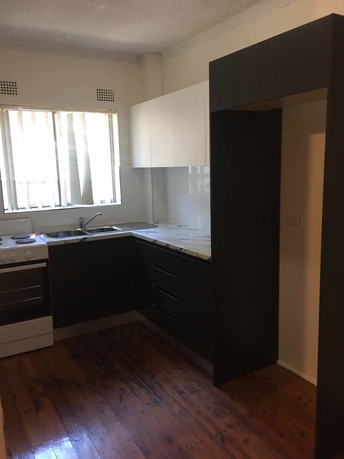 1/37 Oxford Street, Merrylands NSW 2160, Merrylands - Thumbnail 2