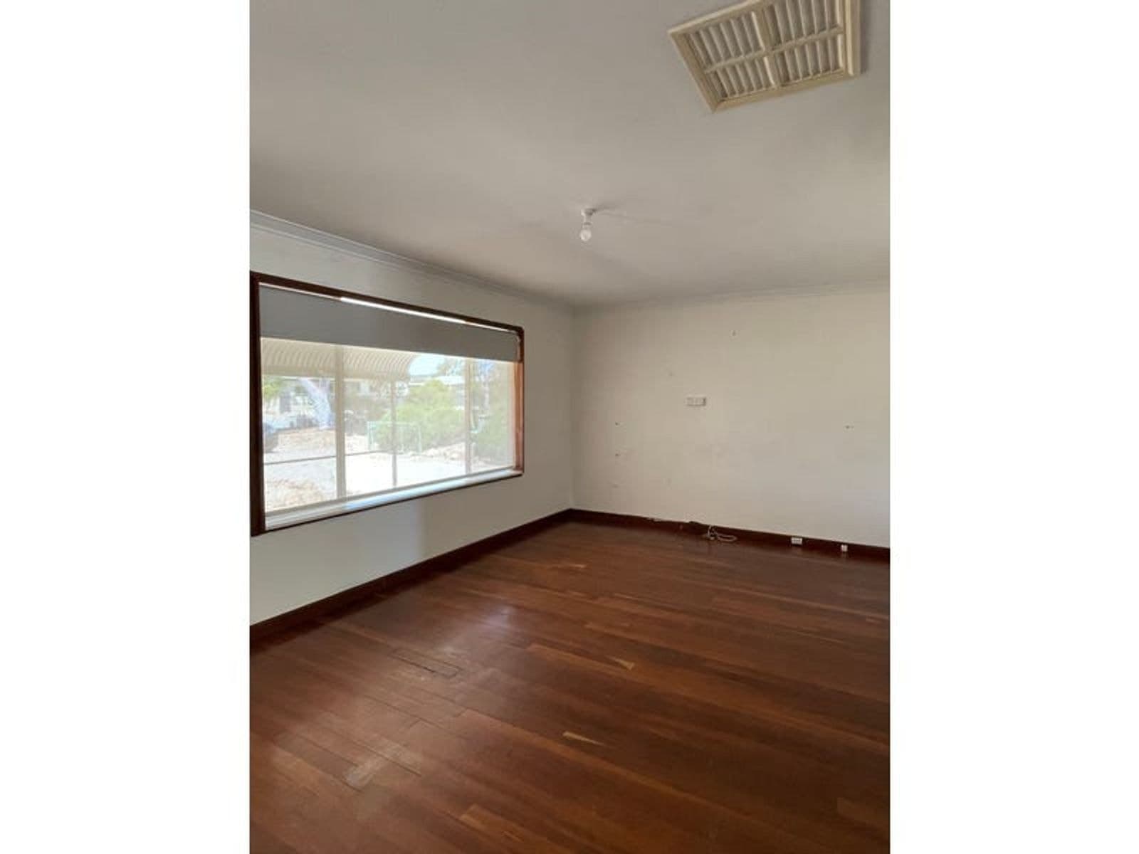 22 Burges Street, Meckering WA 6405, Meckering - Thumbnail 2