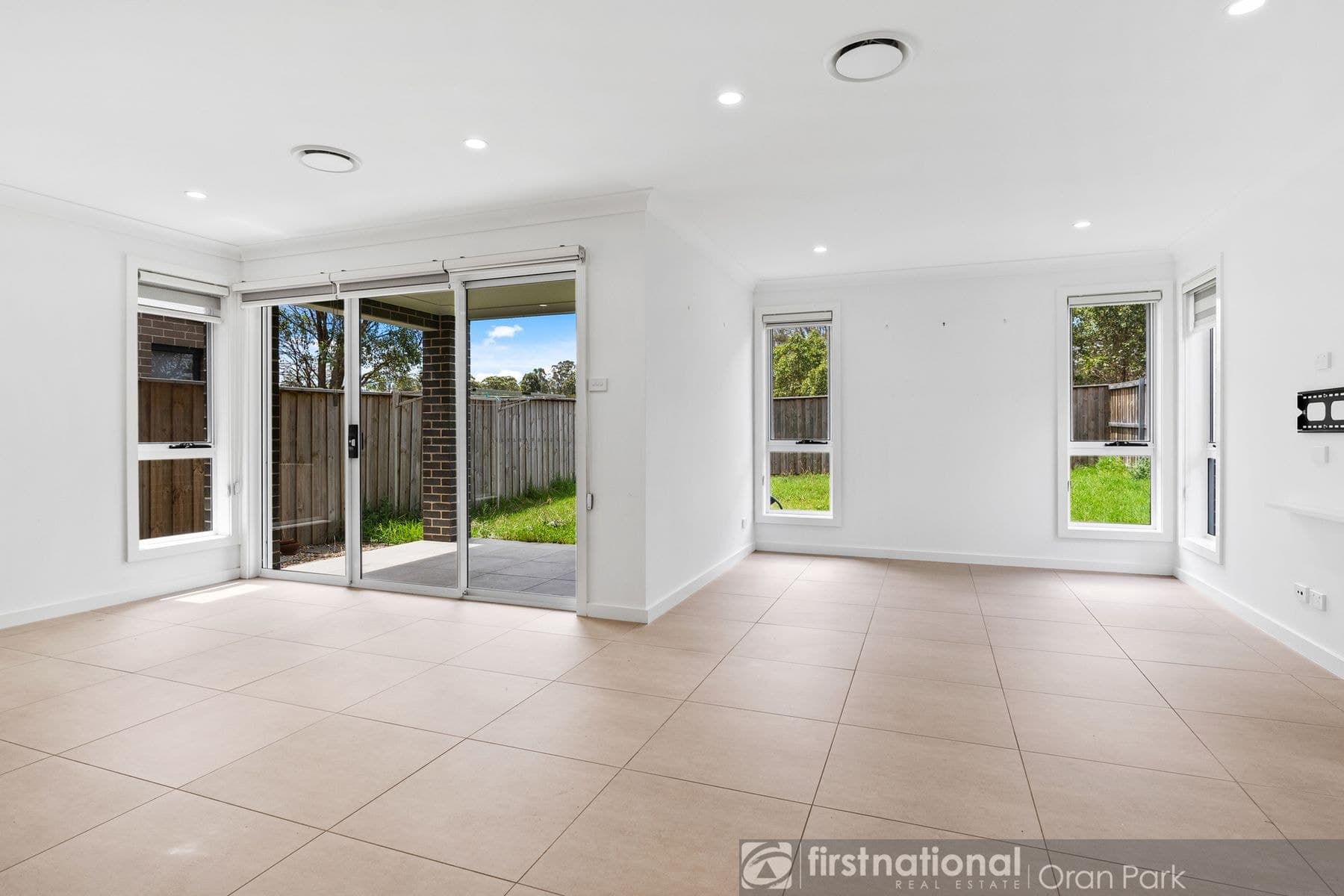 6 Ashbrook Drive, Catherine Field NSW 2557, Catherine Field - Thumbnail 2