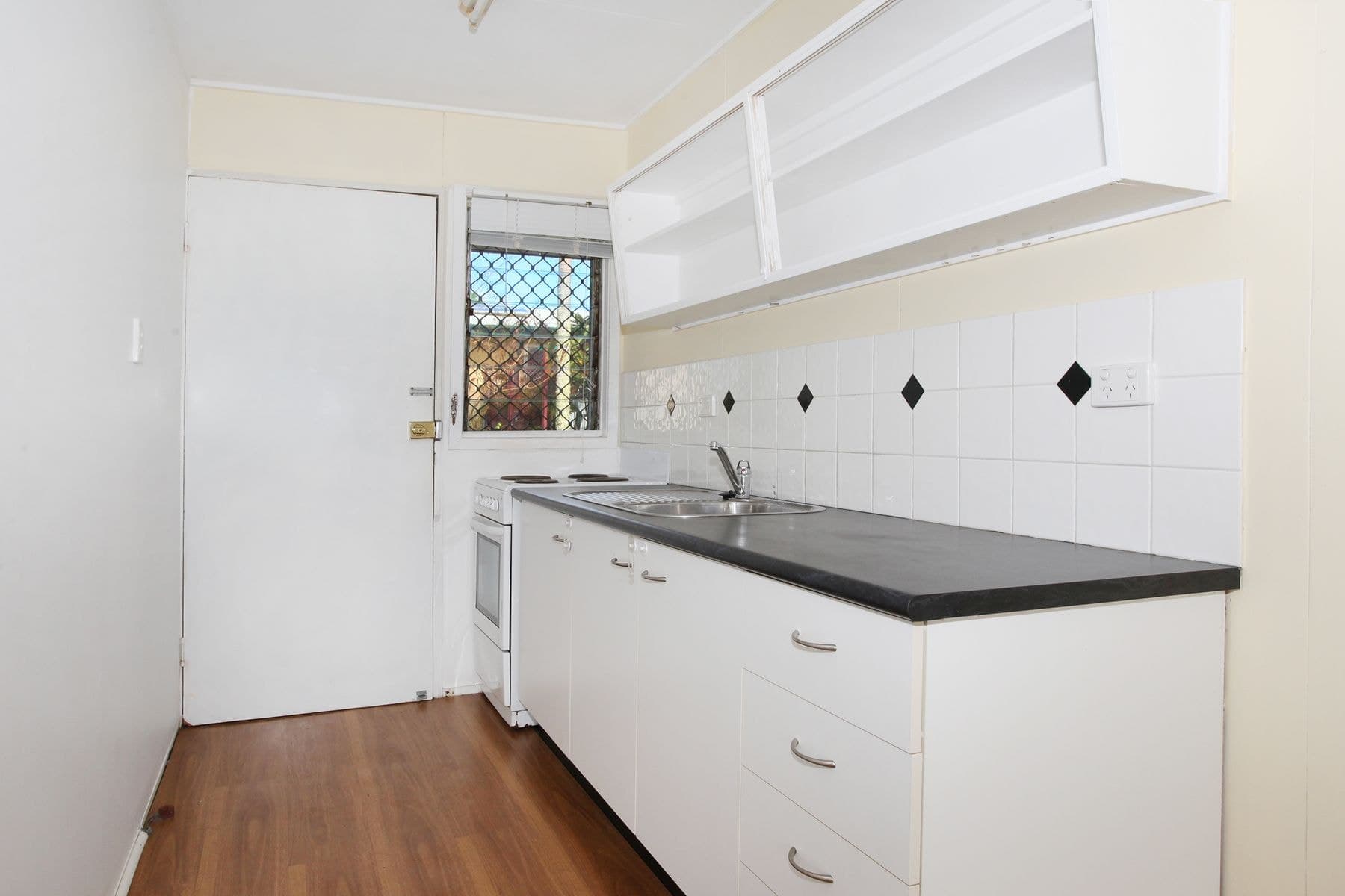 3/4 Bradley Street, Nambour QLD 4560, Nambour - Thumbnail 3