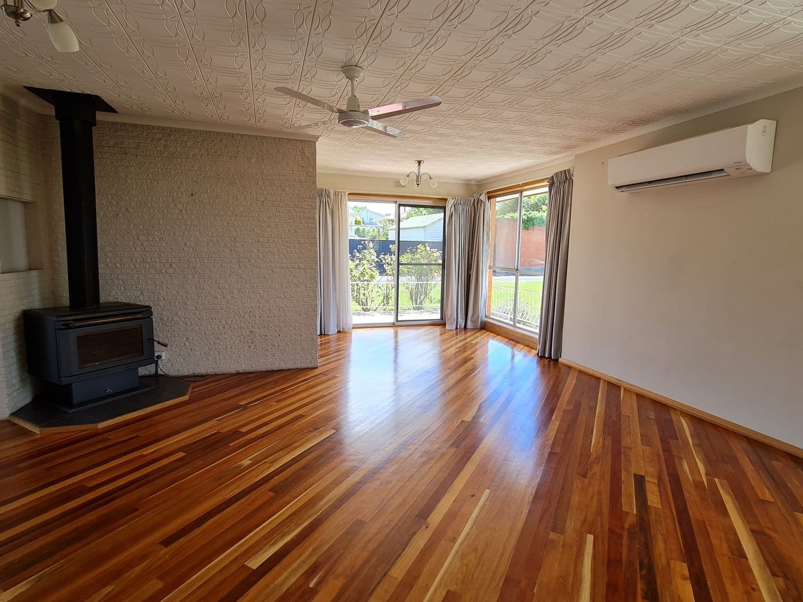 51 Beefeater St, Deloraine TAS 7304, Deloraine - Thumbnail 2