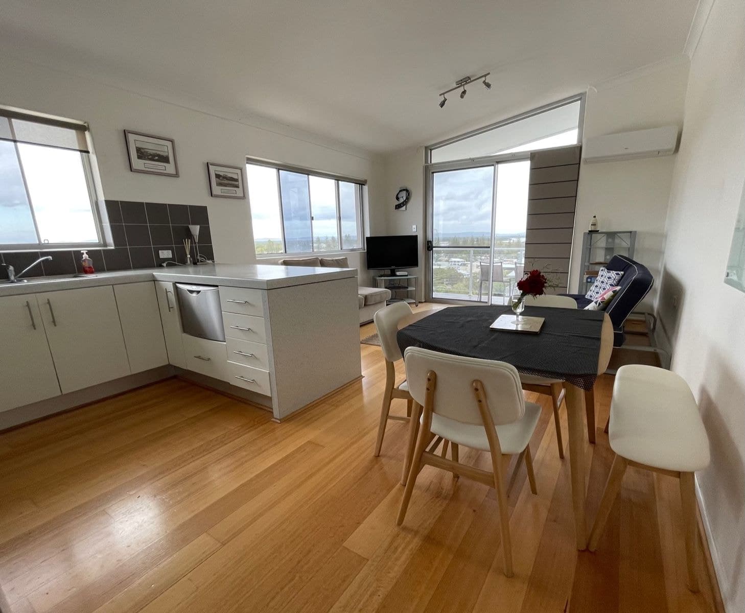 6/24 Queen Street, Yamba NSW 2464, Yamba - Thumbnail 2
