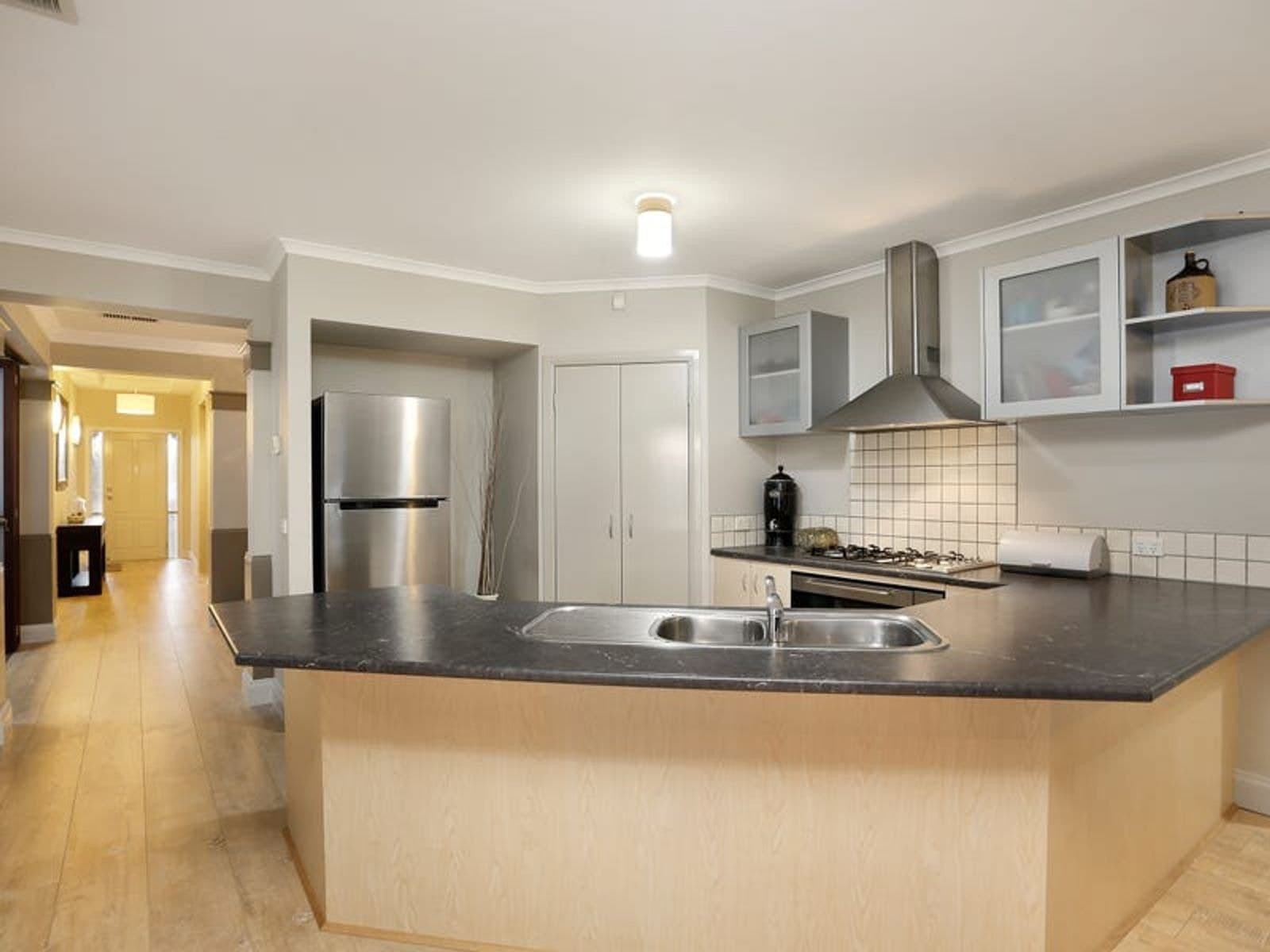 9 Charlotte Avenue, Melton West VIC 3337, Melton West - Thumbnail 5
