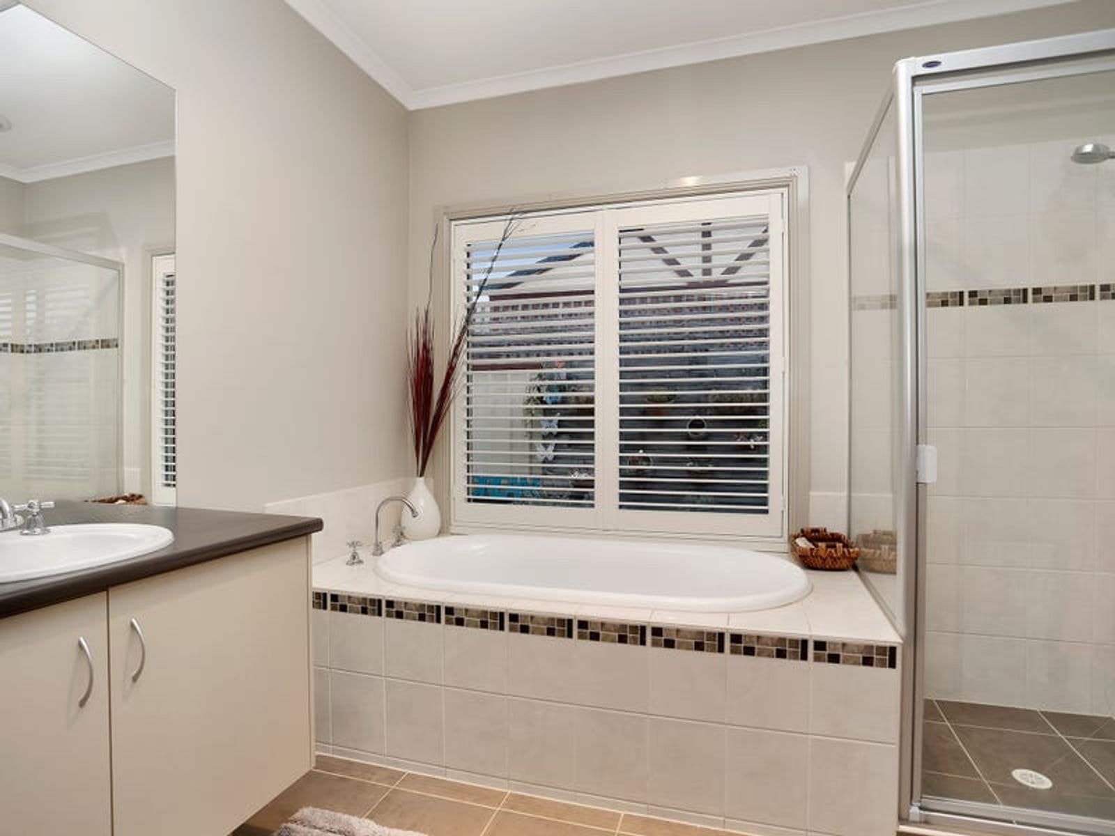 9 Charlotte Avenue, Melton West VIC 3337, Melton West - Thumbnail 7