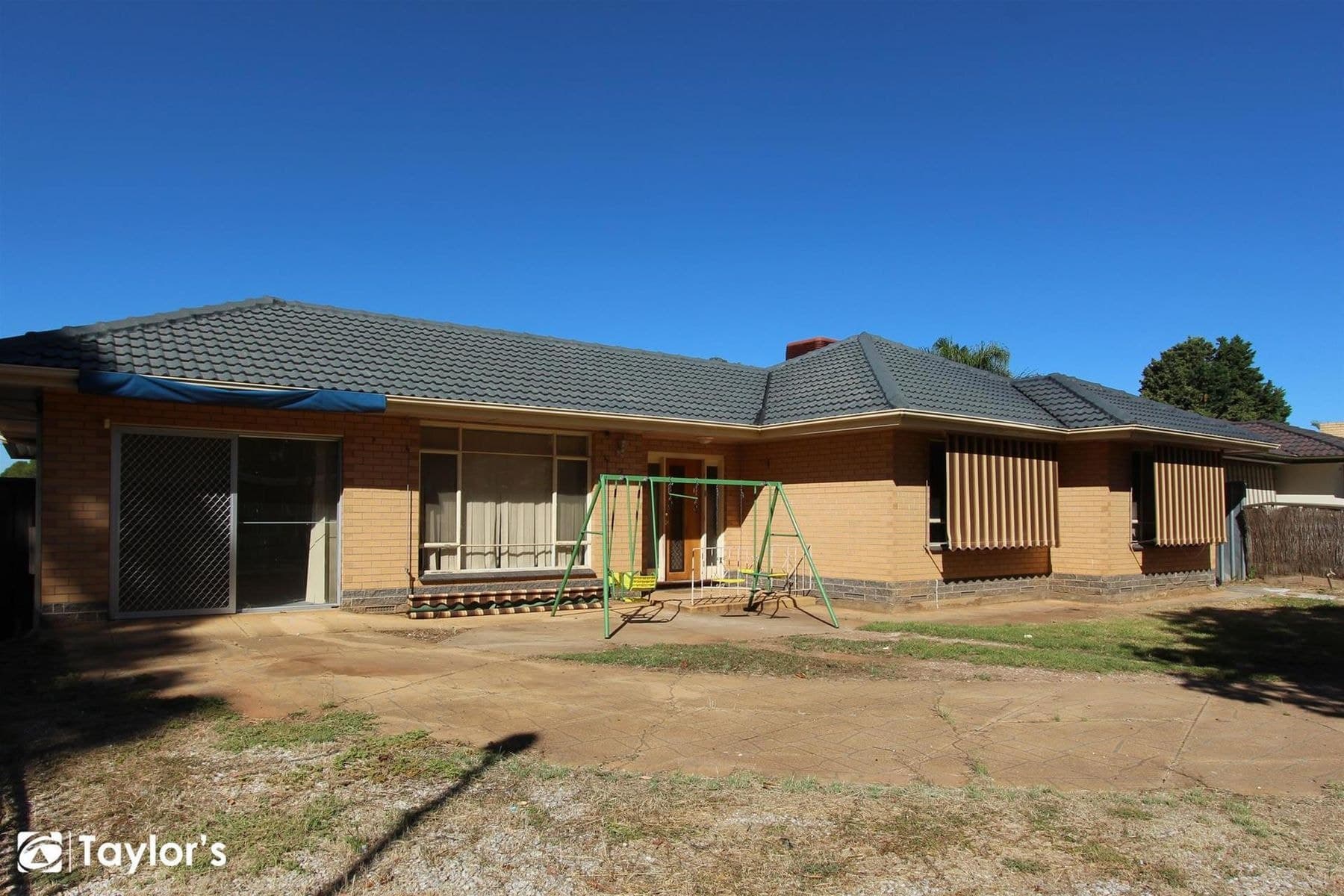 39 Hatherleigh Road, Parafield Gardens SA 5107, Parafield Gardens - Thumbnail 2