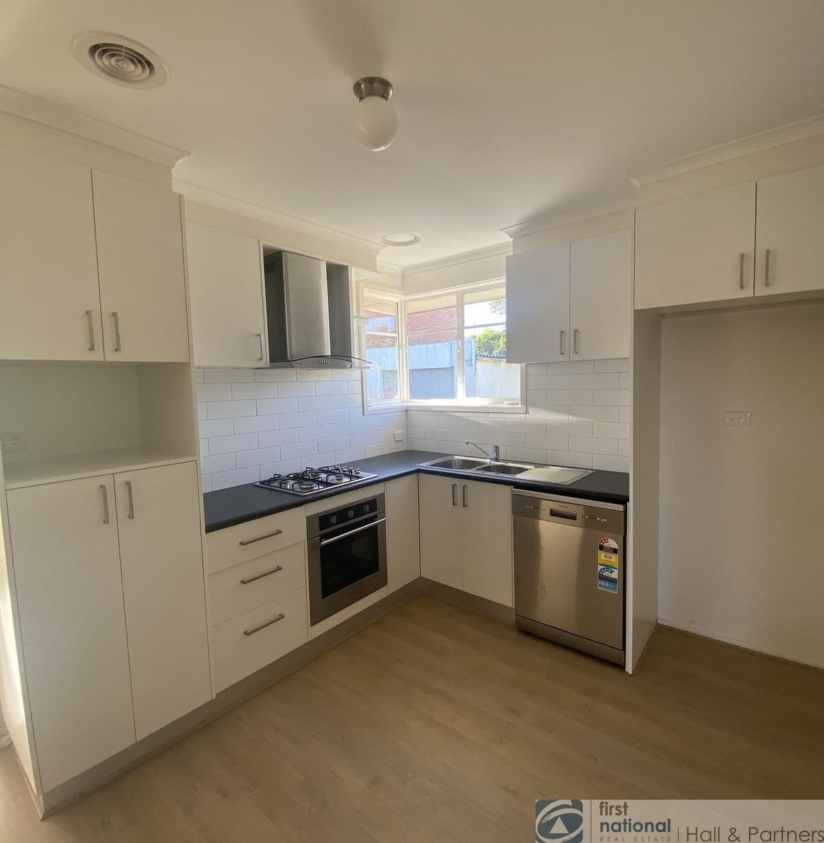 4 Edna Avenue, Dandenong North VIC 3175, Dandenong North - Thumbnail 4