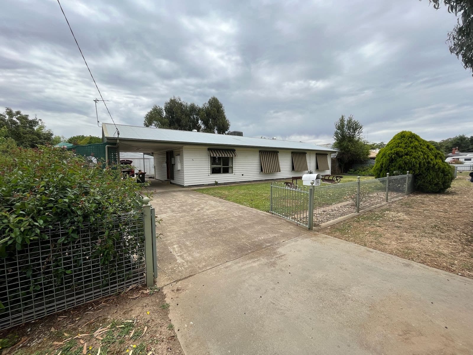35 Powlett Street, Carisbrook VIC 3464, Carisbrook - Image 1