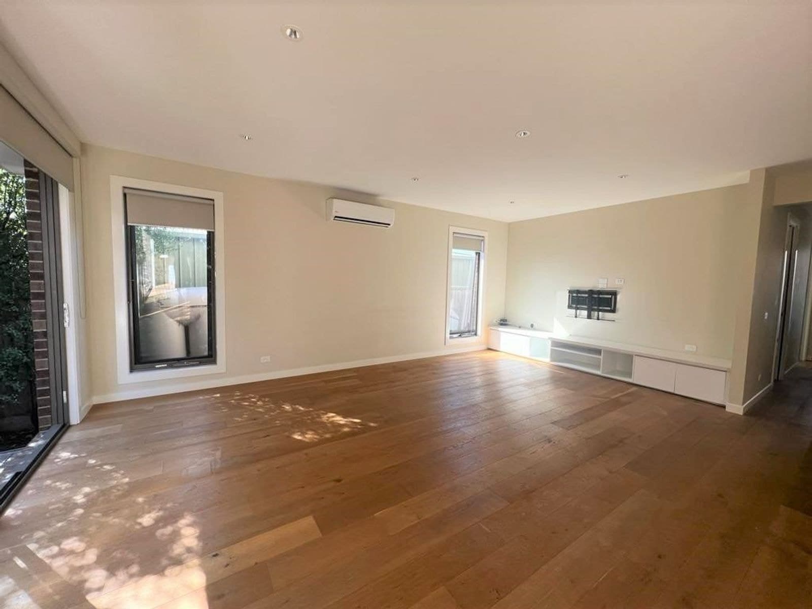 2/17 Binalong Avenue, Chadstone VIC 3148, Chadstone - Thumbnail 3