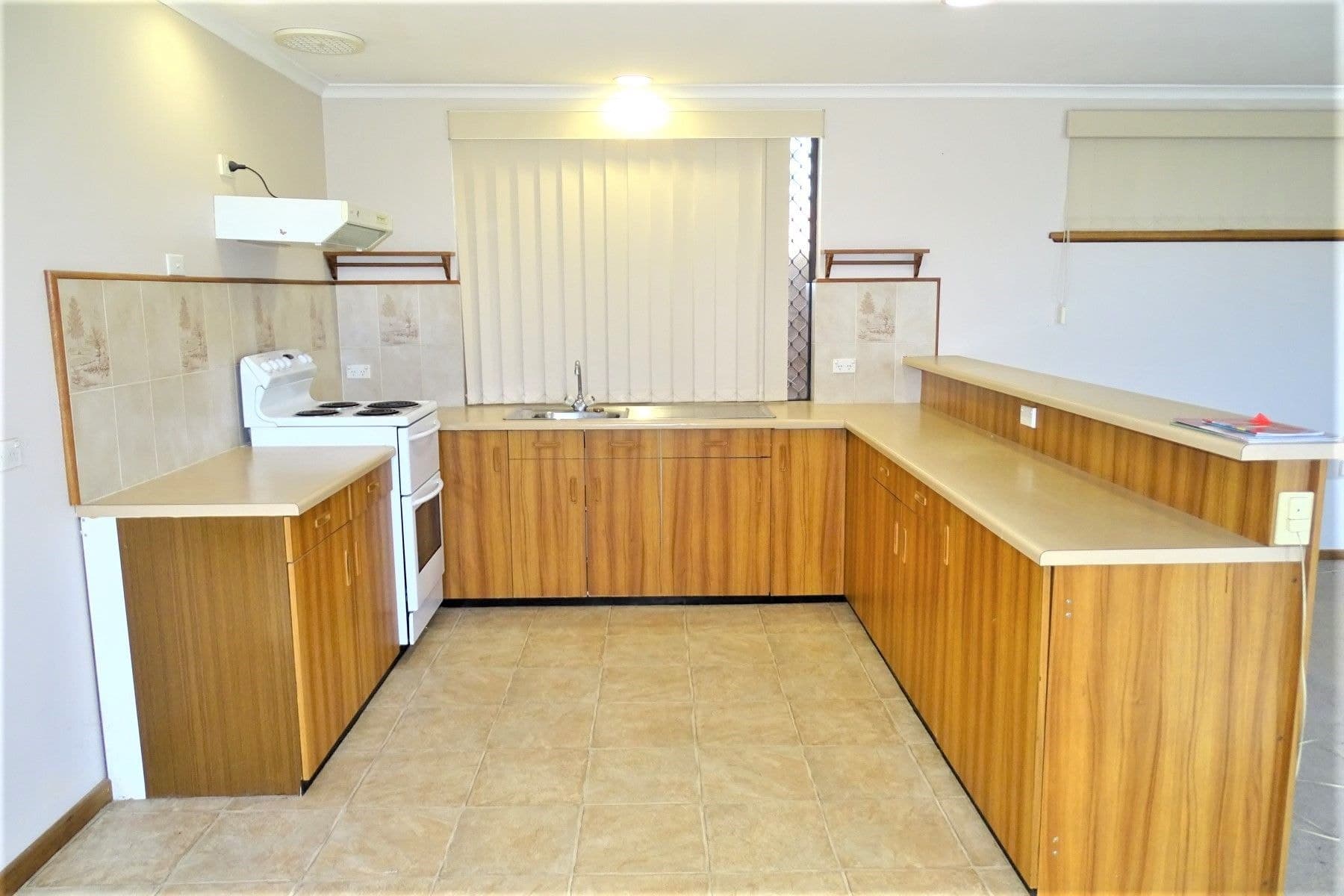35 Garnet Street, Broken Hill NSW 2880, Broken Hill - Thumbnail 3