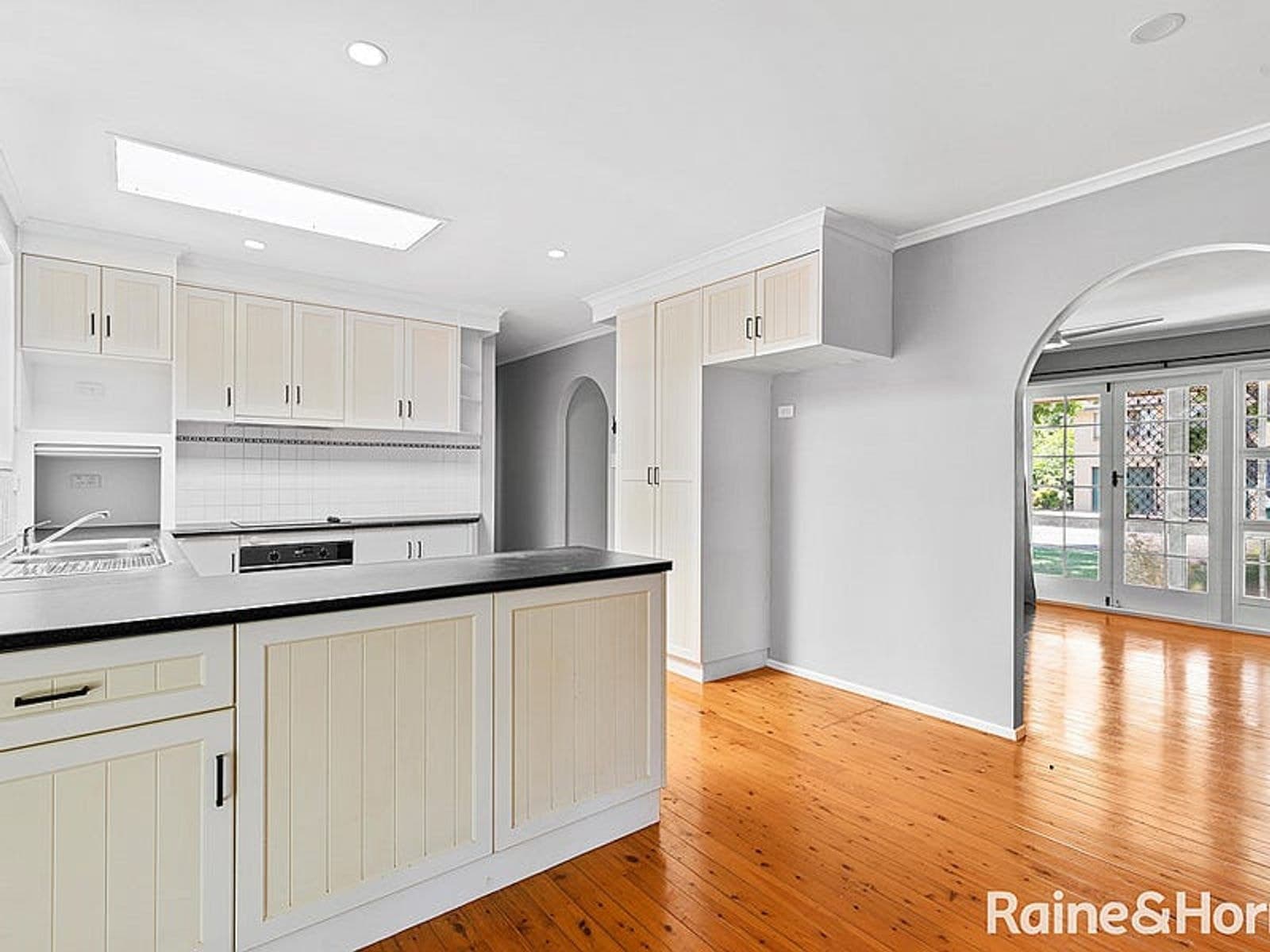 4 Clewley Crescent, Rangeville QLD 4350, Rangeville - Thumbnail 2