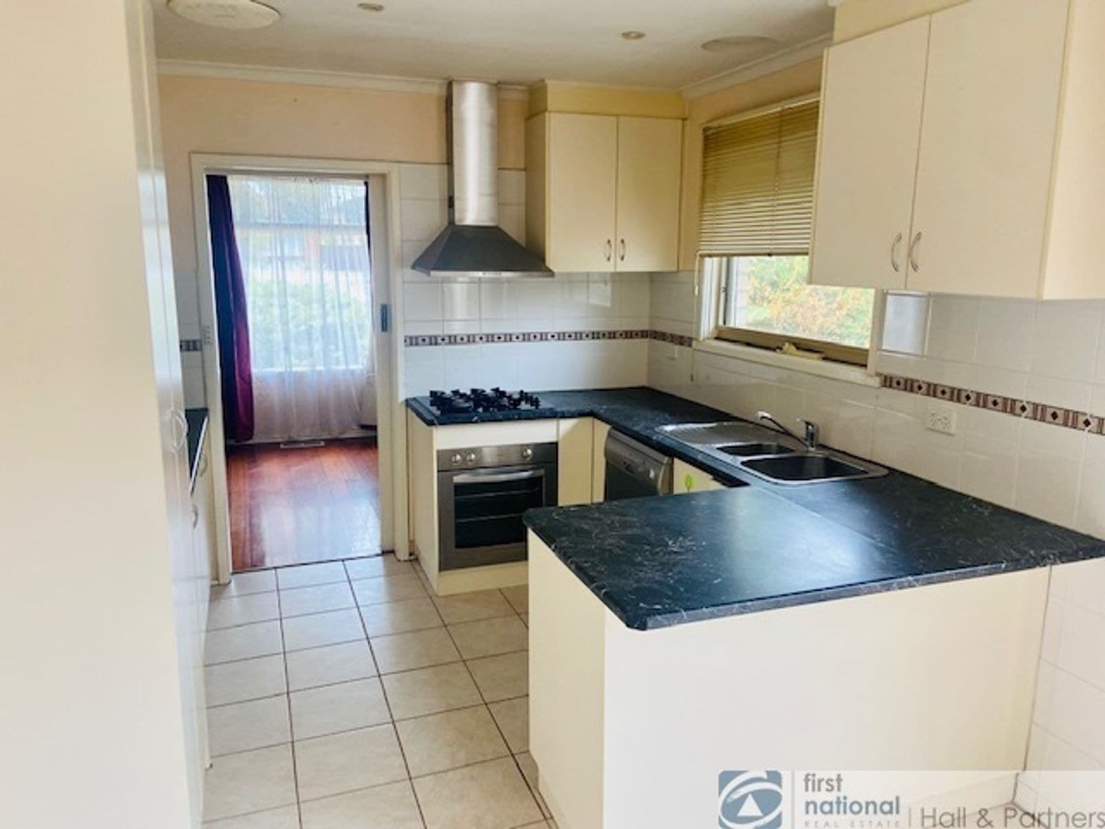 19 Glengariff Drive, Mulgrave VIC 3170, Mulgrave - Thumbnail 3