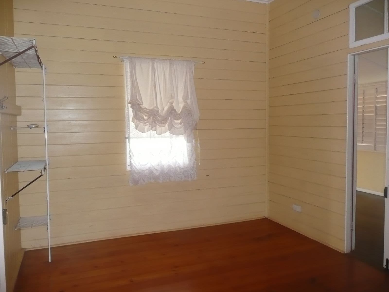 12 Queen Street, Childers QLD 4660, Childers - Thumbnail 7