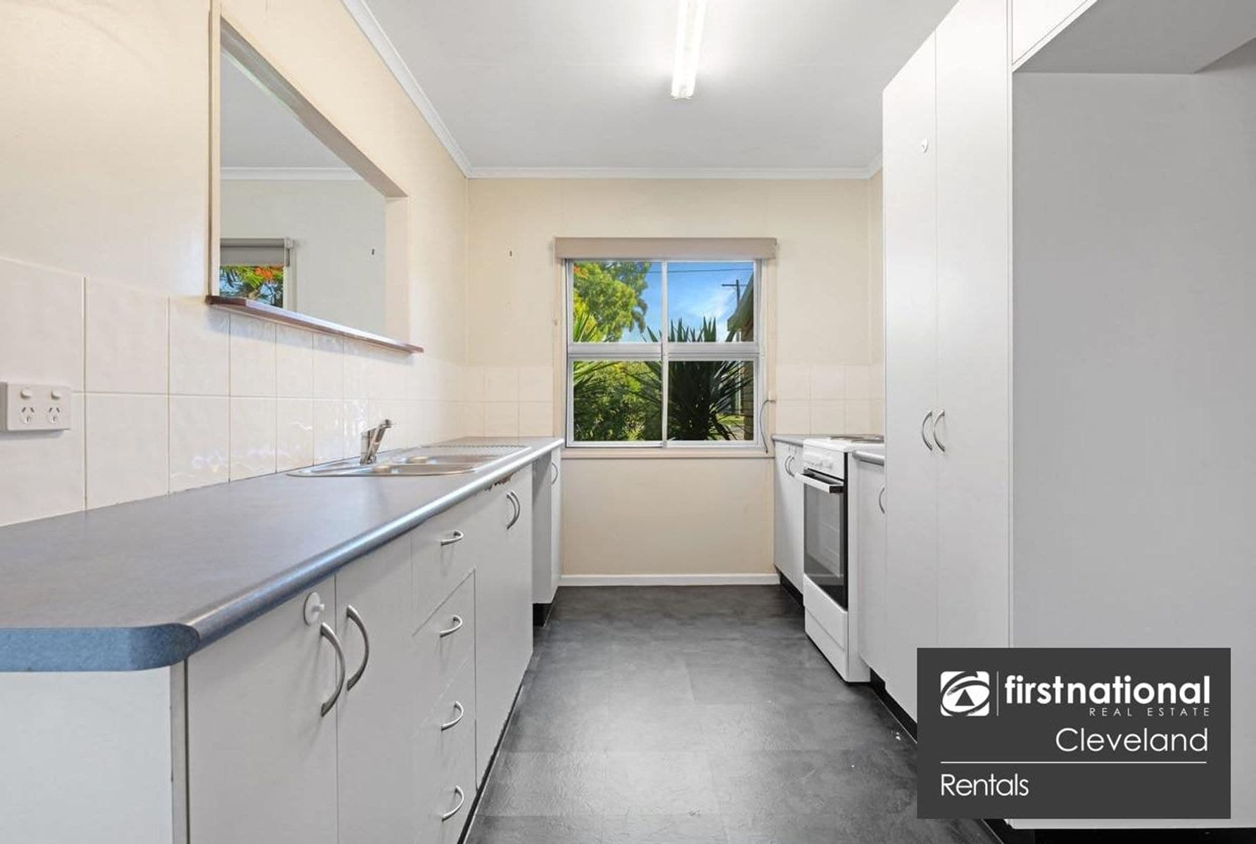50 Coburg Street East, Cleveland QLD 4163, Cleveland - Thumbnail 3