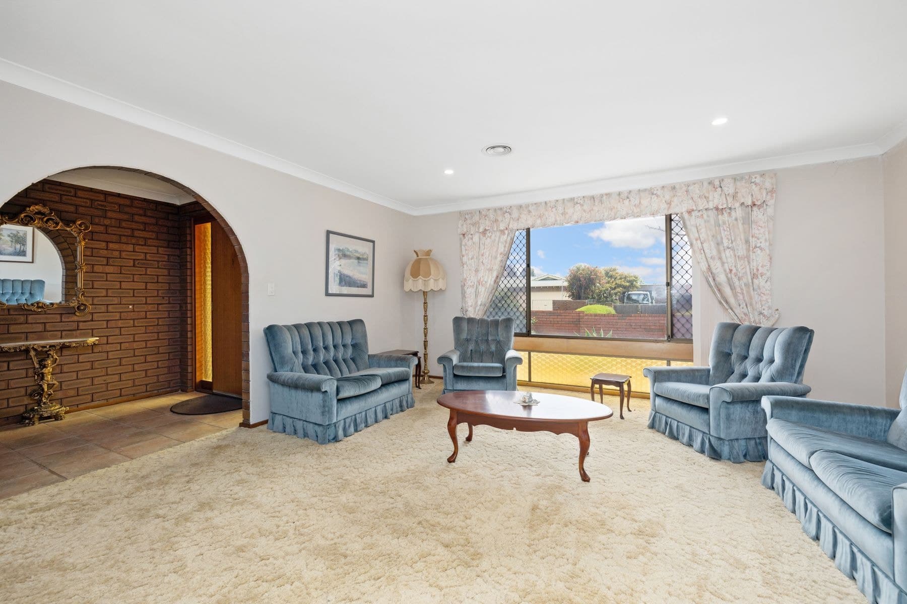4 Pearson Crescent, Bull Creek WA 6149, Bull Creek - Thumbnail 2