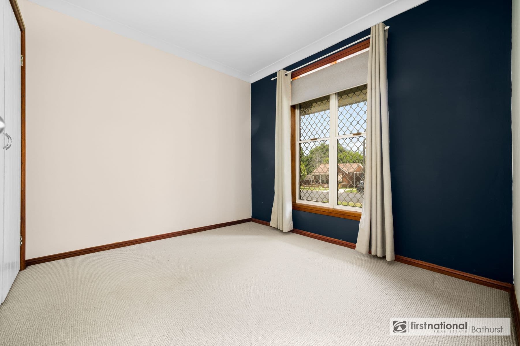 3/151 Seymour Street, Bathurst NSW 2795, Bathurst - Thumbnail 2