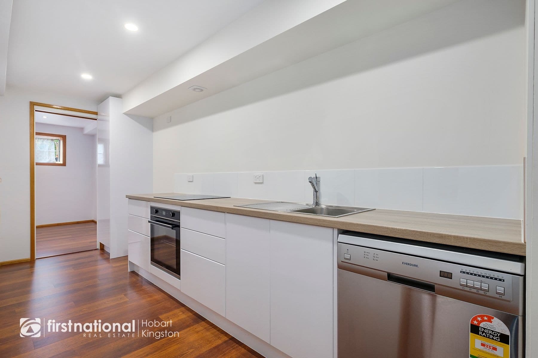 4B Amberley Court, Blackmans Bay TAS 7052, Blackmans Bay - Thumbnail 2