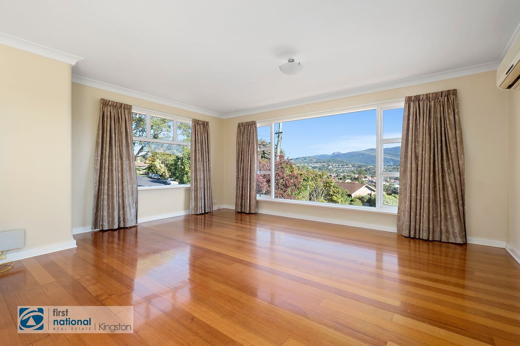 1/32 Hutchins Street, Kingston TAS 7050, Kingston Beach - Thumbnail 6