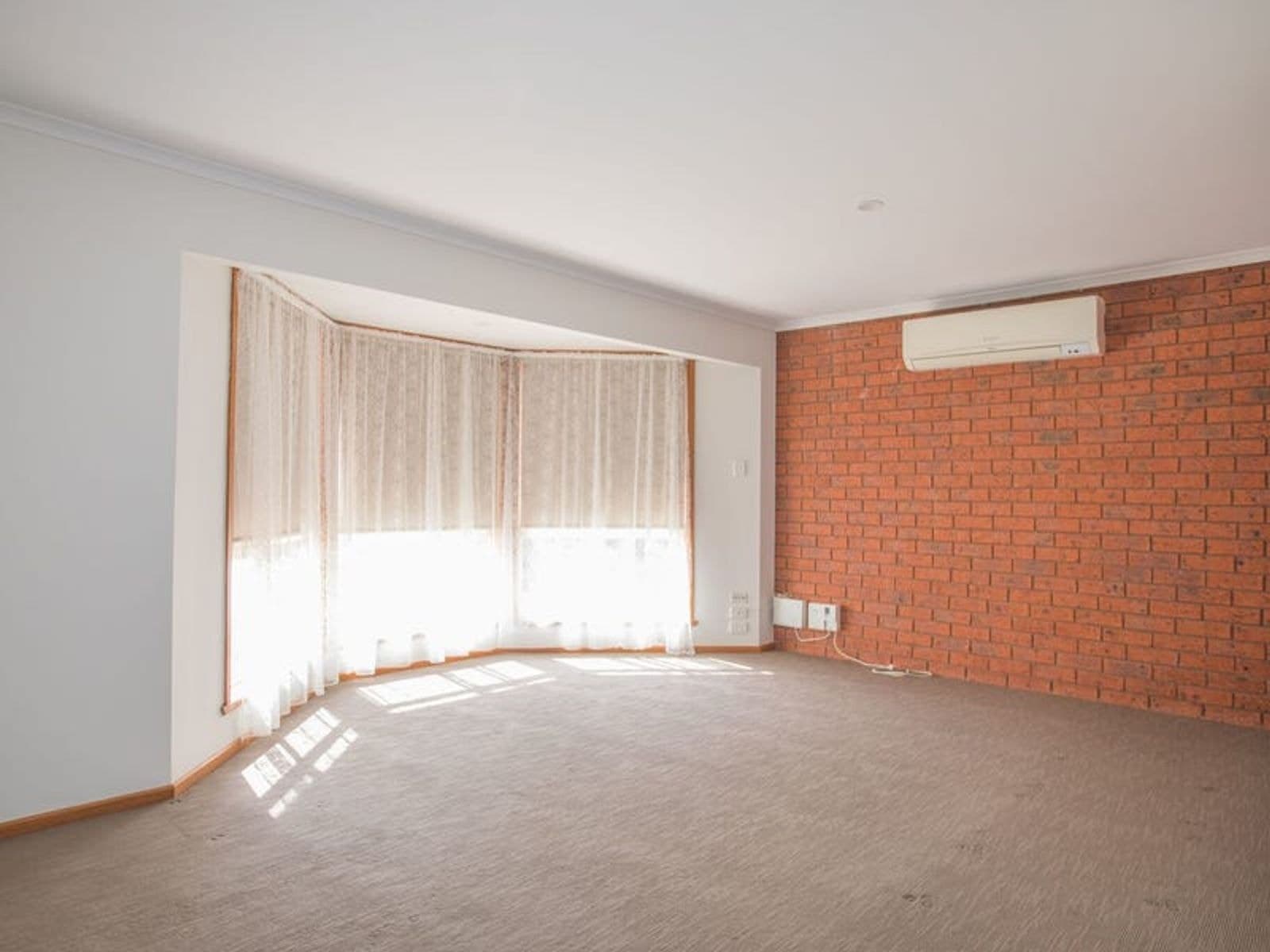 2/9 Simone Road, Bacchus Marsh VIC 3340, Bacchus Marsh - Thumbnail 2