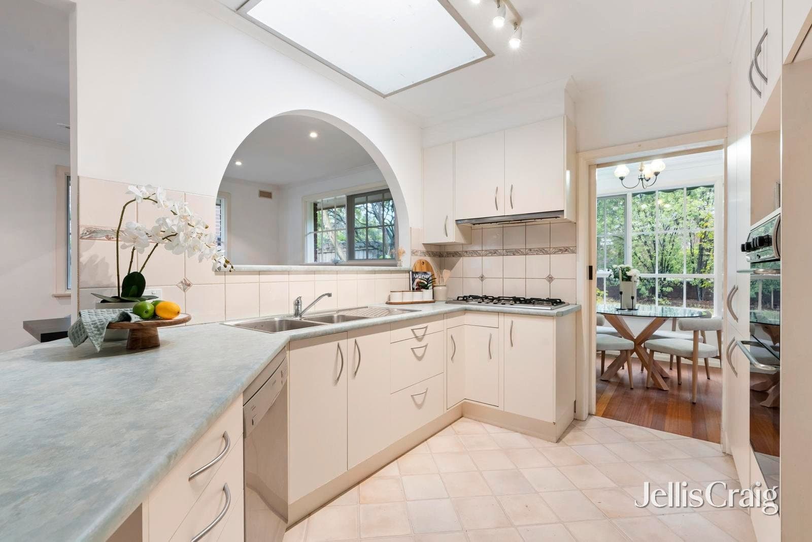 119 Whites Lane, Glen Waverley, Glen Waverley - Thumbnail 5