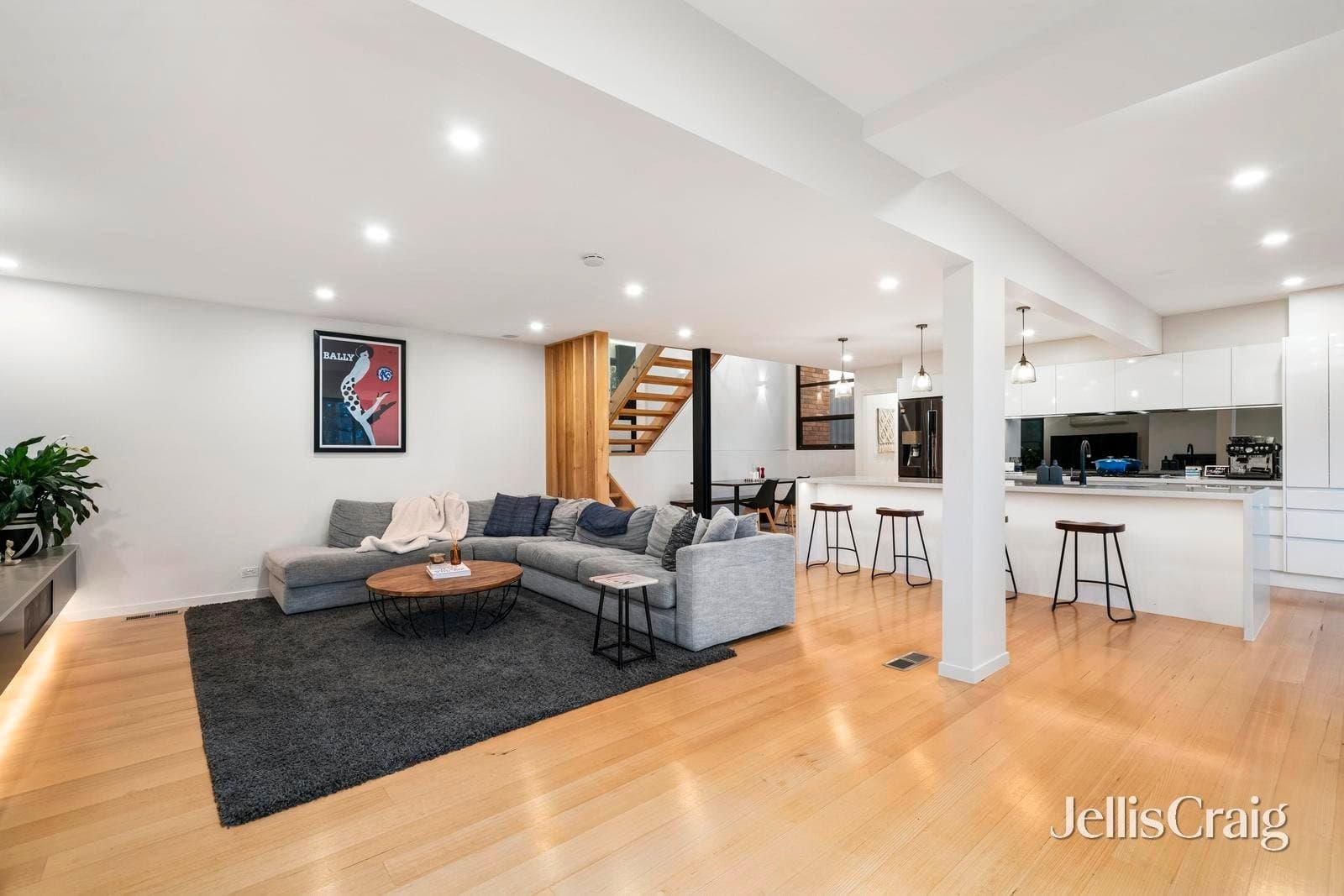 34 Caithness Crescent, Glen Waverley, Glen Waverley - Thumbnail 3