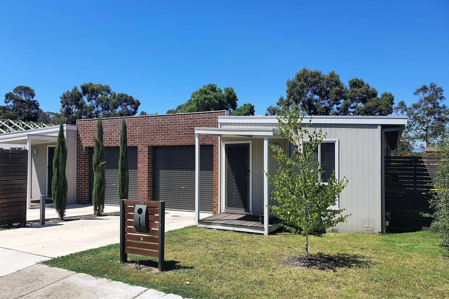 2/10 Waratah Crescent, West Albury NSW 2640, West Albury - Image 1