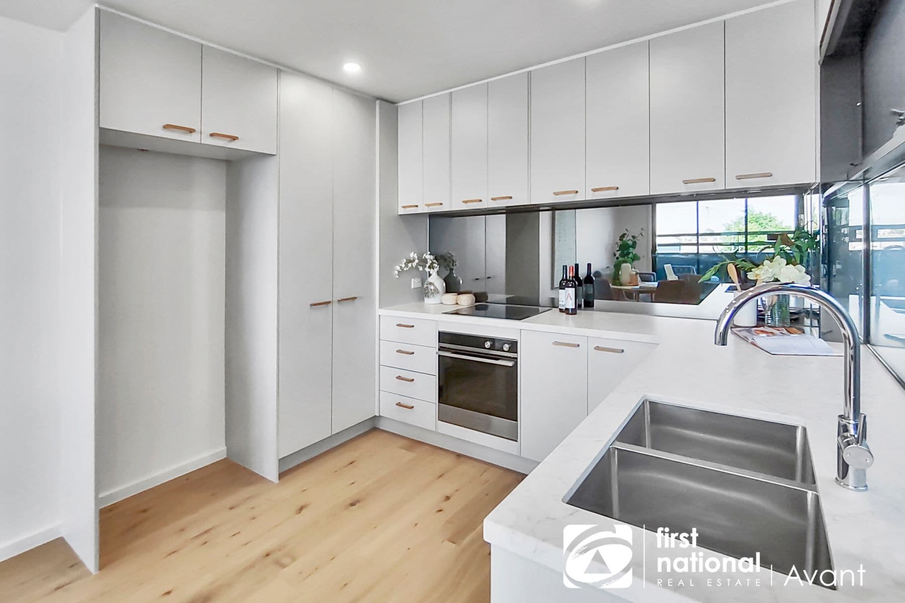 4 St Andrews Street, North Melbourne VIC 3051, North Melbourne - Thumbnail 3