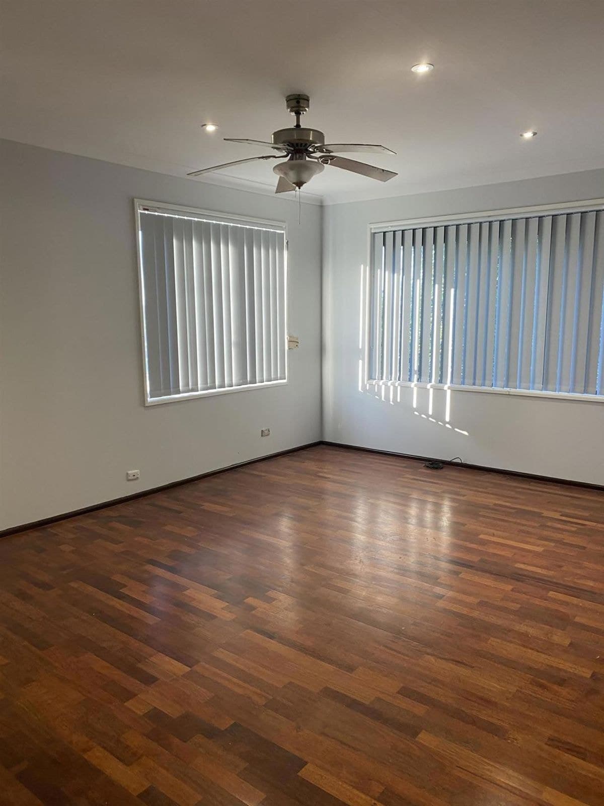 1 Katrina Street, Seven Hills NSW 2147, Seven Hills - Thumbnail 2