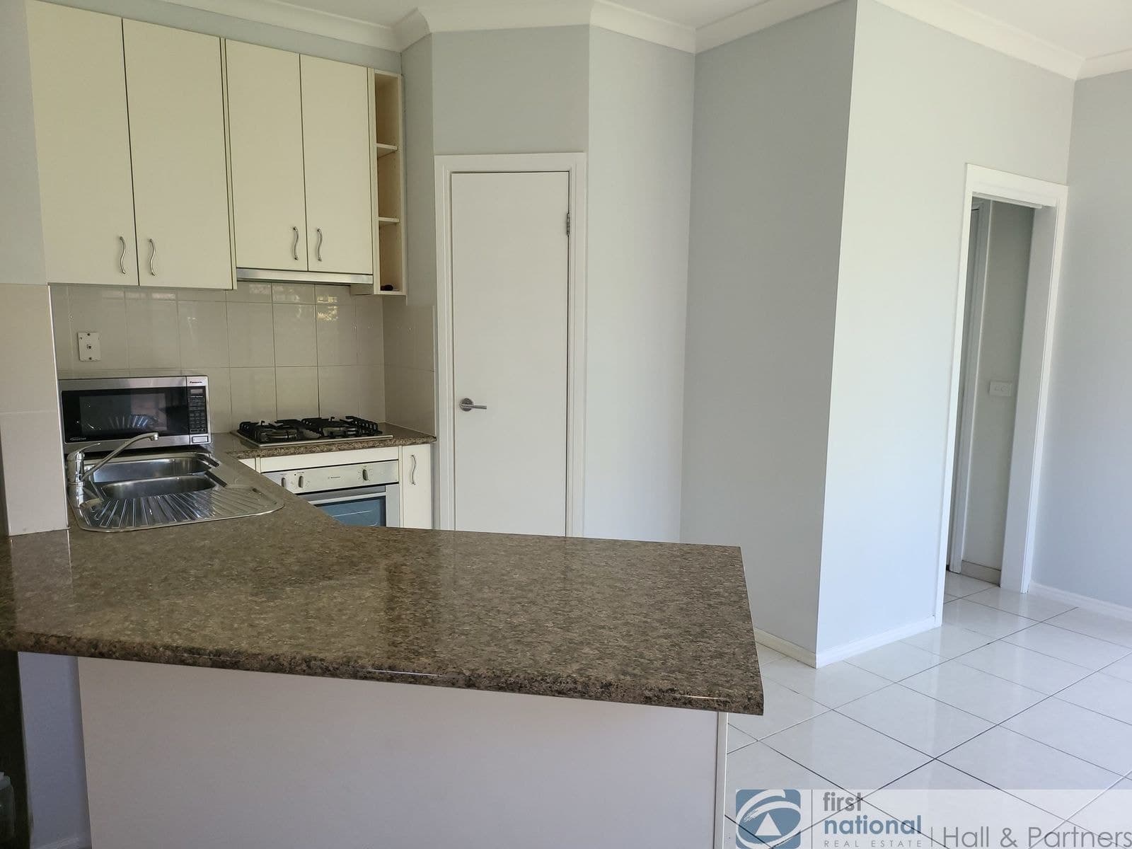 5/2-4 Jolly Street, Dandenong VIC 3175, Dandenong - Thumbnail 3
