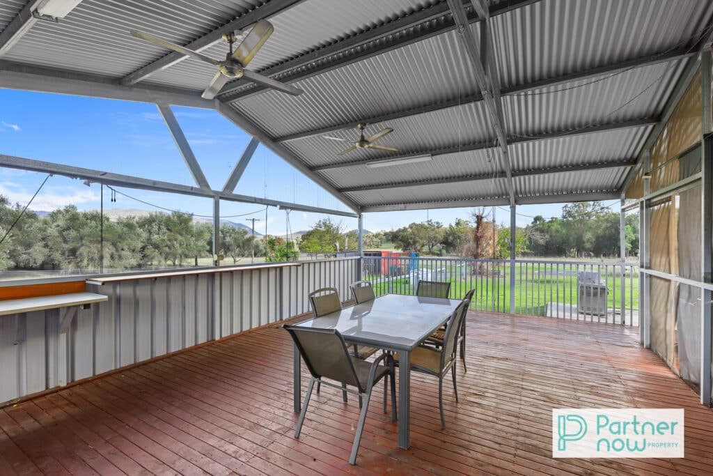 1498 New England Highway, Kootingal - Thumbnail 3