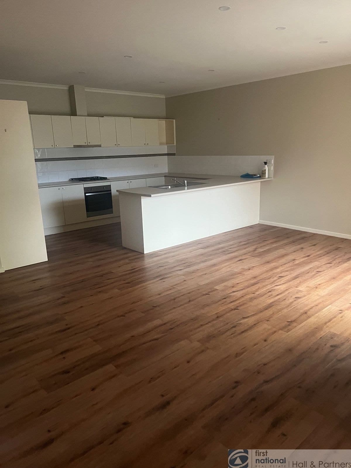 8/22-25 Main Street, Narre Warren North VIC 3804, Narre Warren North - Thumbnail 3