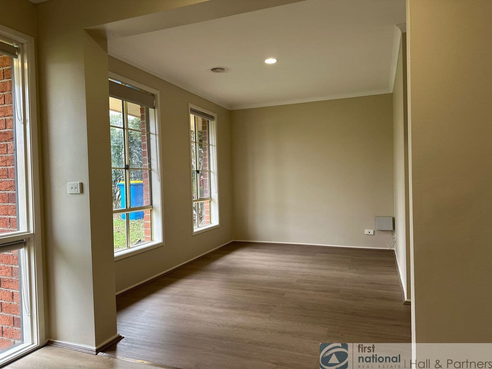 12 Furze Court, Cranbourne West VIC 3977, Cranbourne West - Thumbnail 3