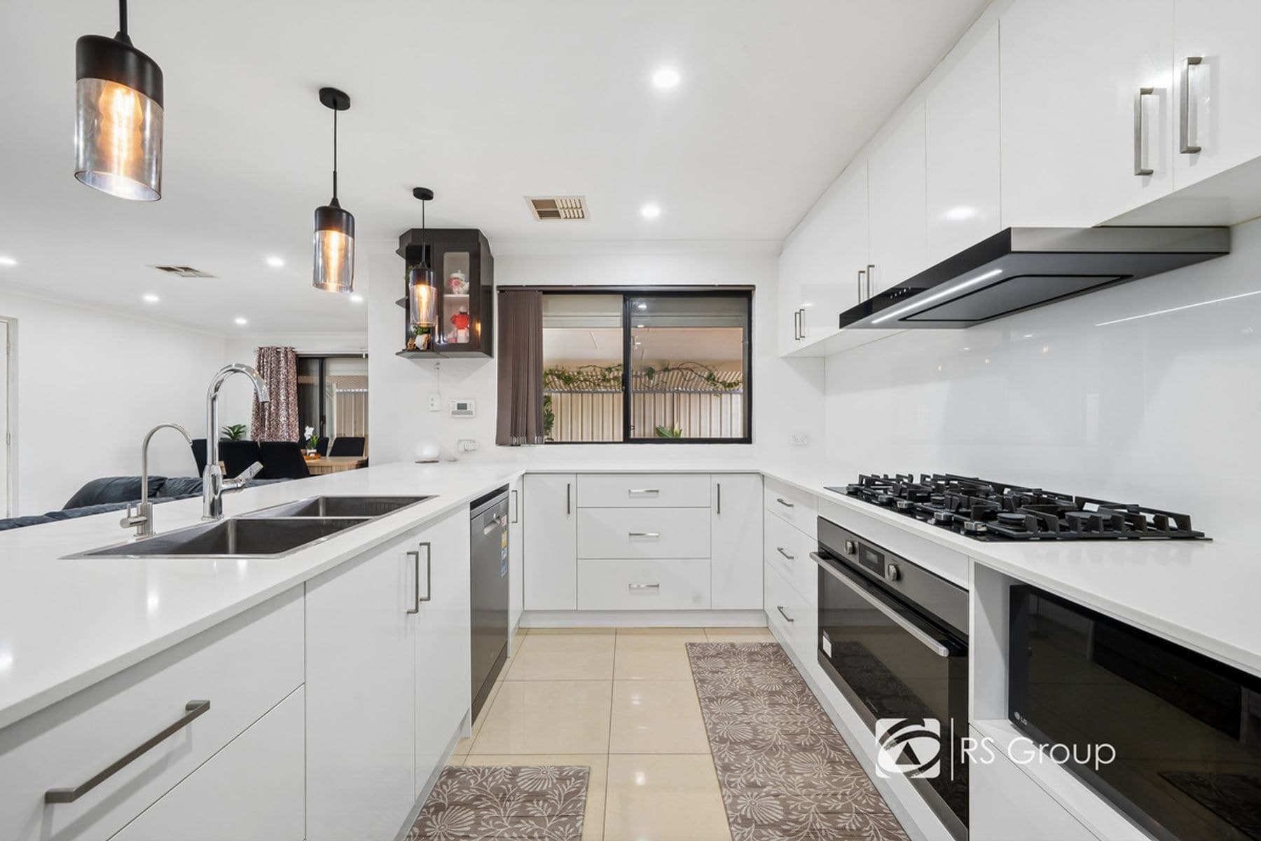 13 Munich Link, Piara Waters WA 6112, Piara Waters - Thumbnail 2